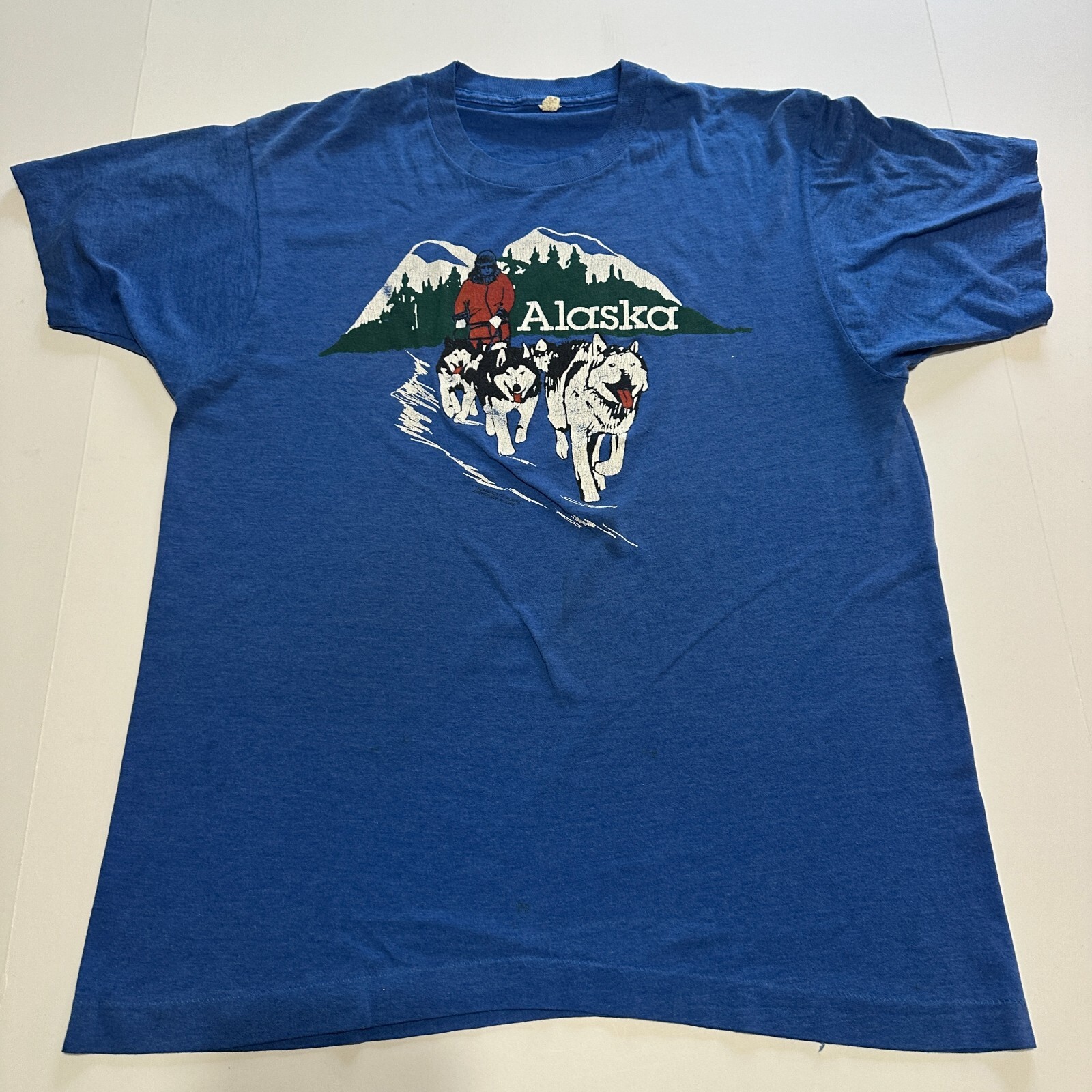 Vintage Single Stitch Alaska Huskies Bobsled Graphic T Shirt Size Large Blue