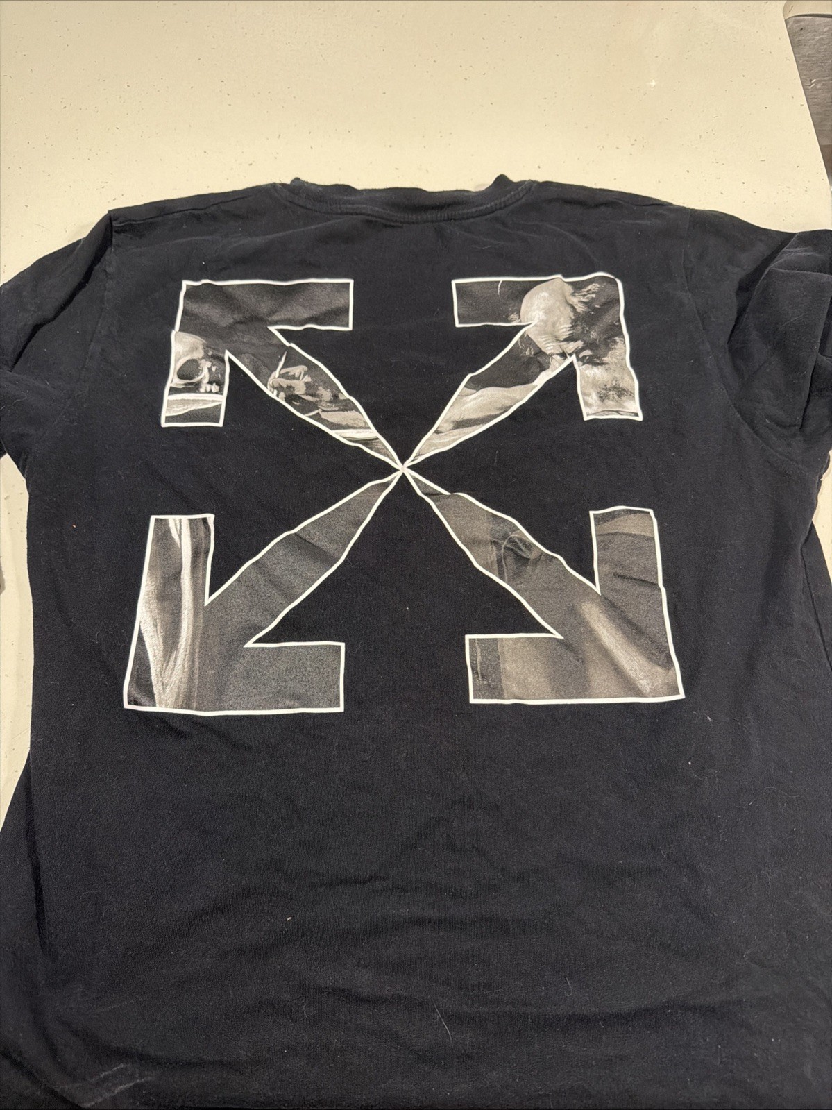 Off-White Men’s T-Shirt Size L