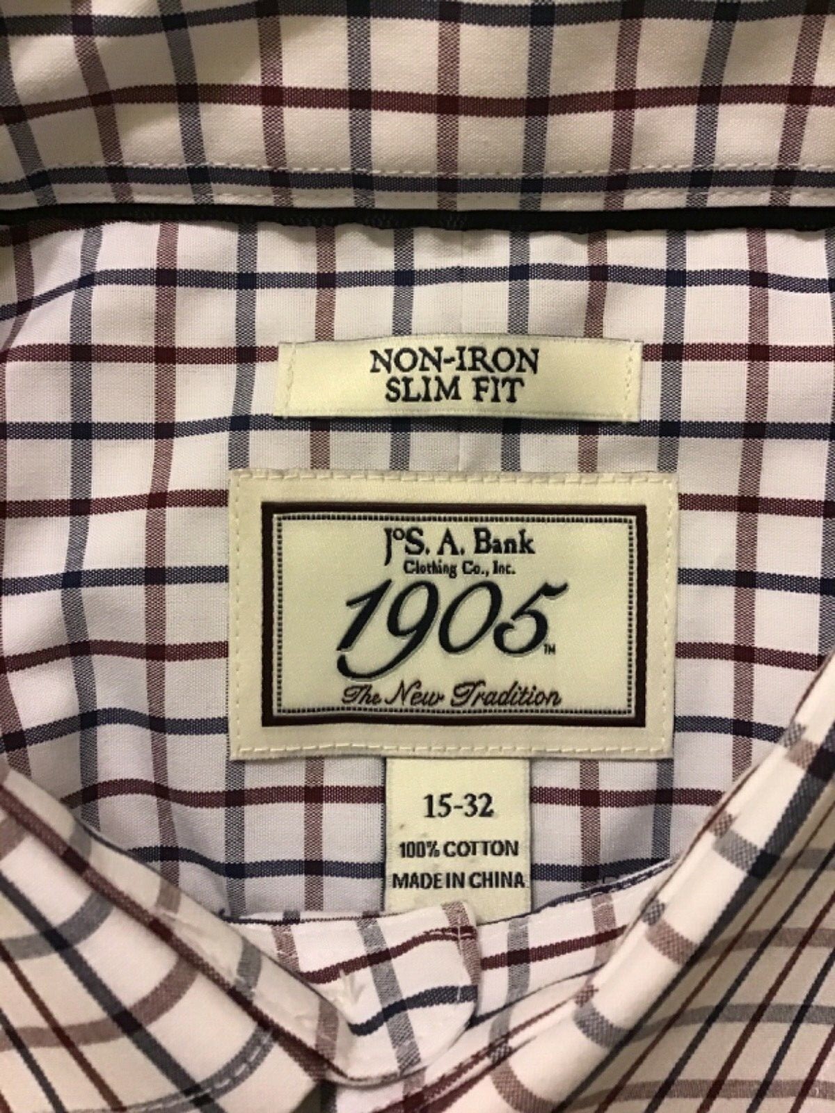 Jos A Bank Button down shirt size 15-32 non iron SLIM