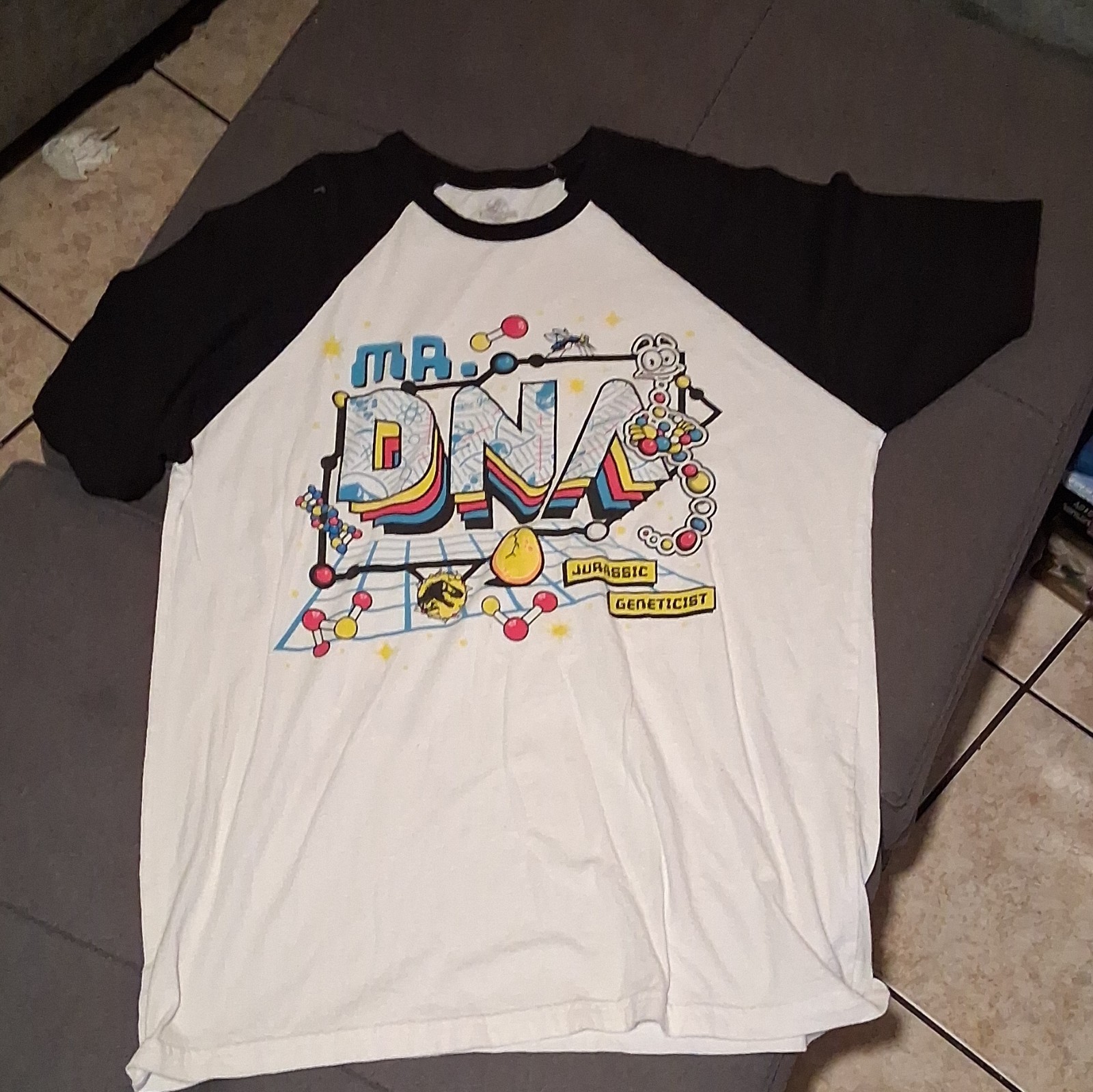Universal Studios Jurassic World Mr. DNA Raglan T-Shirt Black/White Cotton L