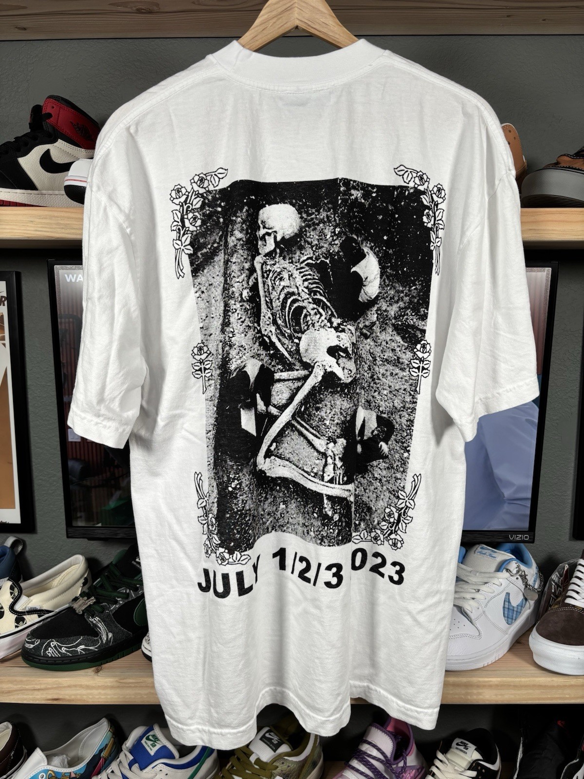 Sz L Online Ceramics “Help On The Way” “I Got High On The Boulder” White Mens
