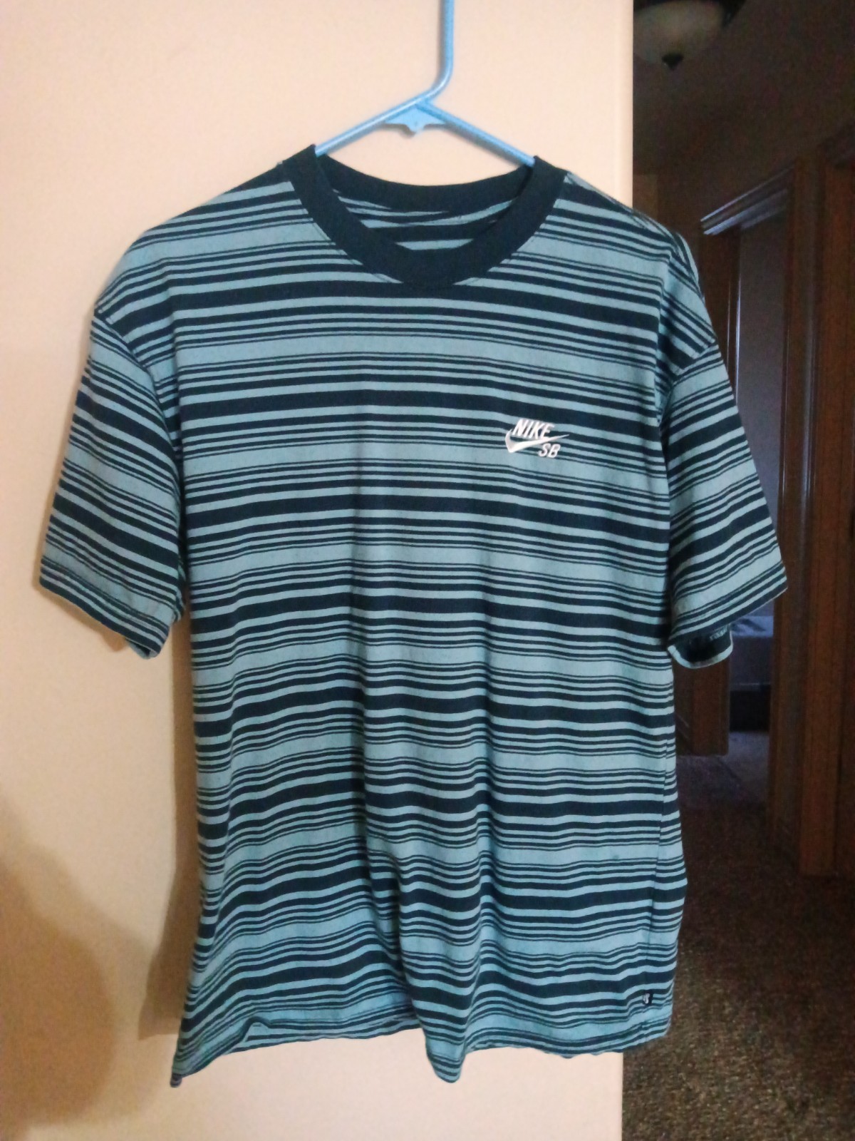 Nike Men’s “The Nike Tee” Teal/Gray/Black Striped Embroidered T-Shirt | M Medium