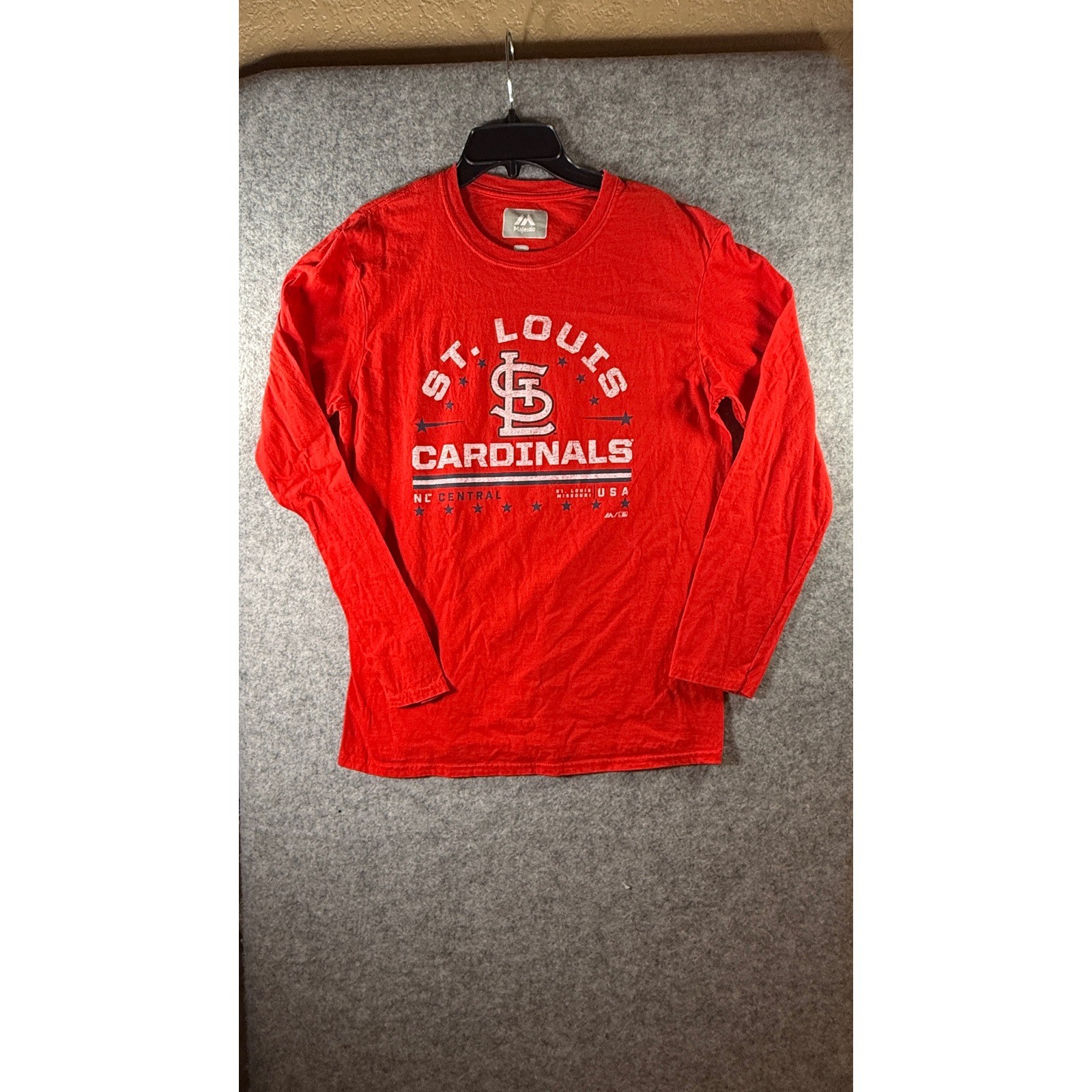 Majestic St Louis Cardinals Mens Long Sleeve T-Shirt Red Graphic Size M MLB