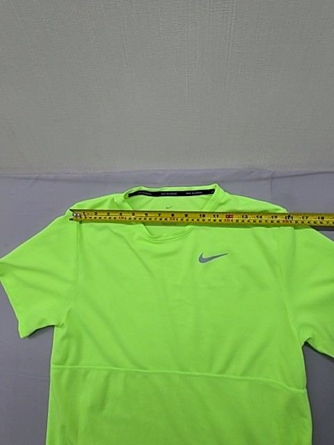 Nike Mens Green Dri-FIT Short Sleeve T-Shirt Regular Polyester Crewneck