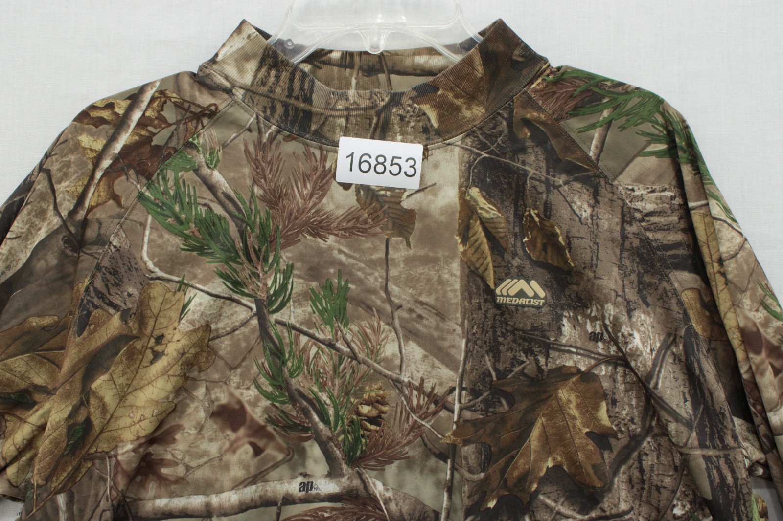 Medalist Realtree Camo Shirt Mens XL Green Woodland Light Weight Hunting Outdoor