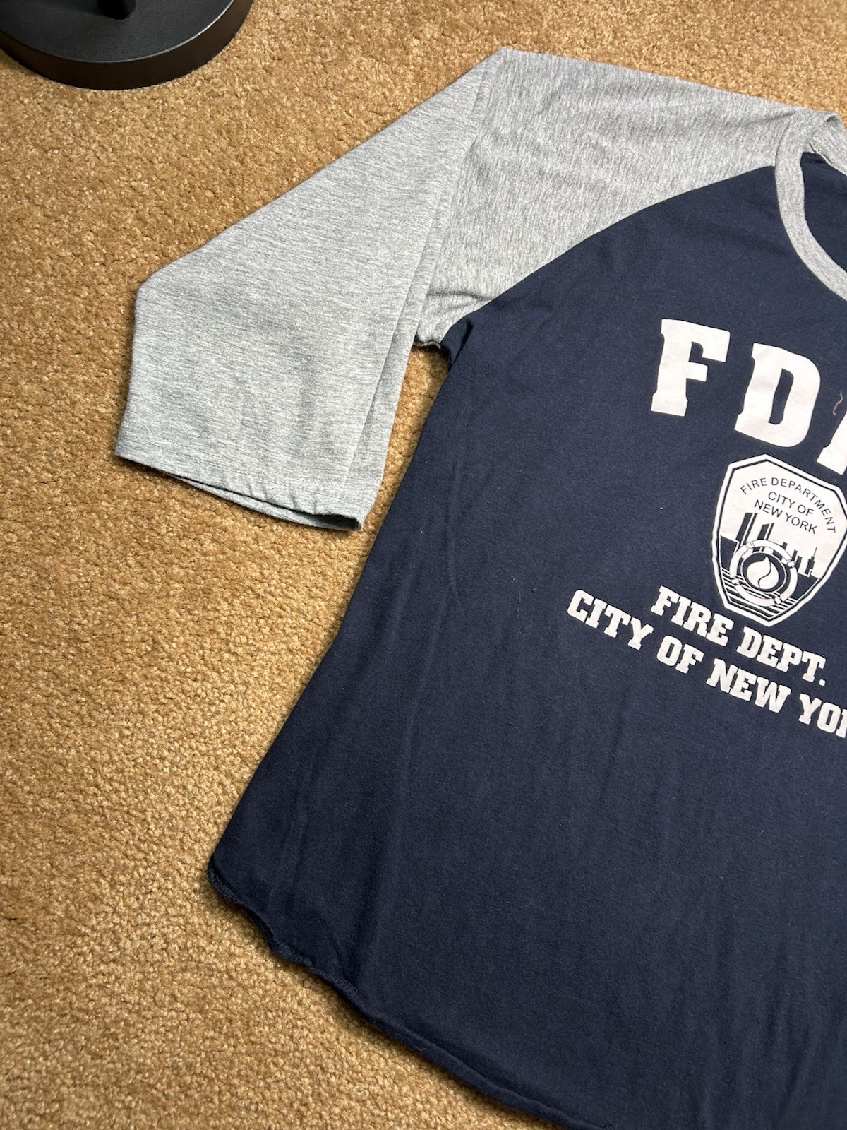 Official FDNY Fire Department City of New York Raglan 3/4 Sleeve Shirt Mens L