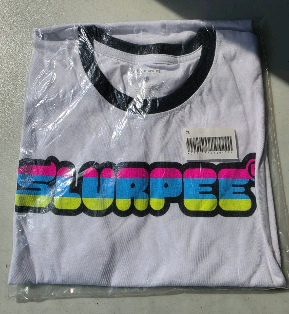 NEW 7-Eleven, 7-11 Tee Shirt WHITE Neon SLURPEE LOGO Graphic Men’s XL