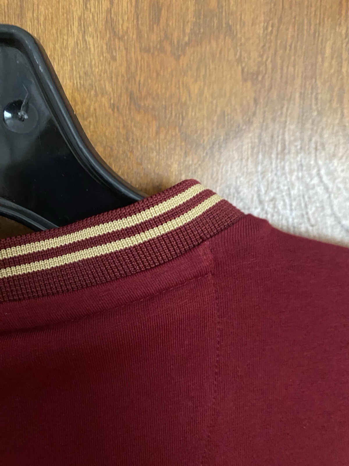 Scott James Tshirt Burgundy Size Large