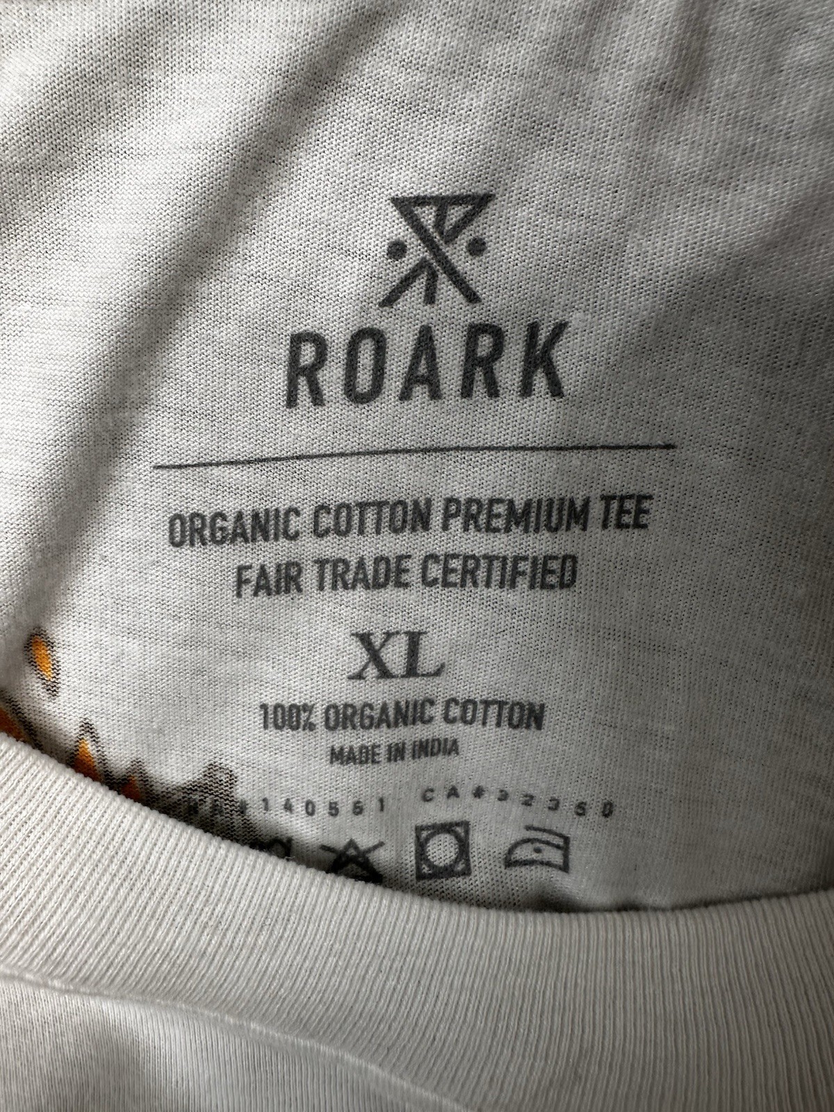 Roark Liquid Lounge Premium Organic Cotton Graphic Tee Mens XL White Surfer