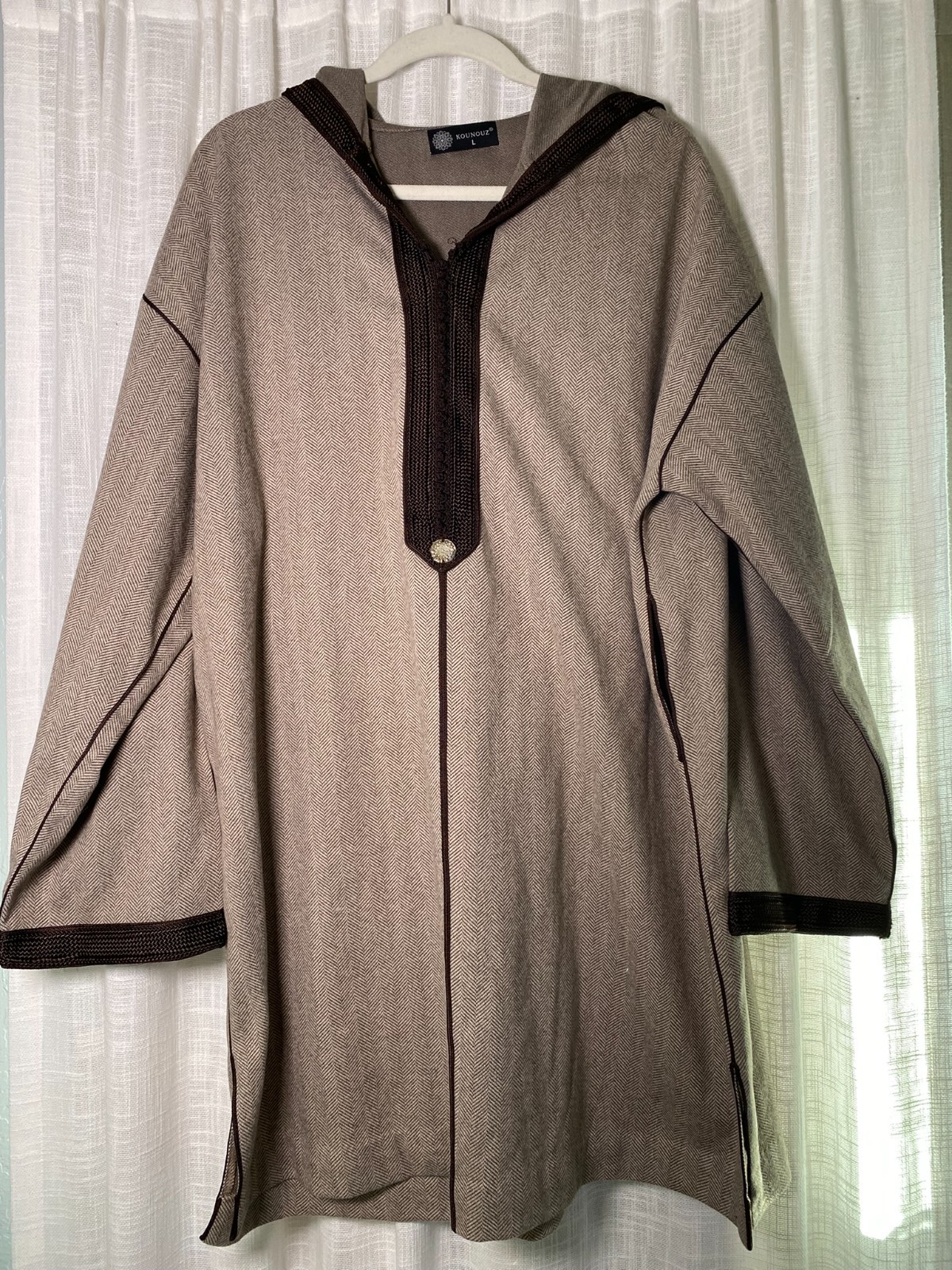 Kounouz Moroccan Fashion Men’s Brown Hoodie Tunic, Hand Made in Morocco Size L