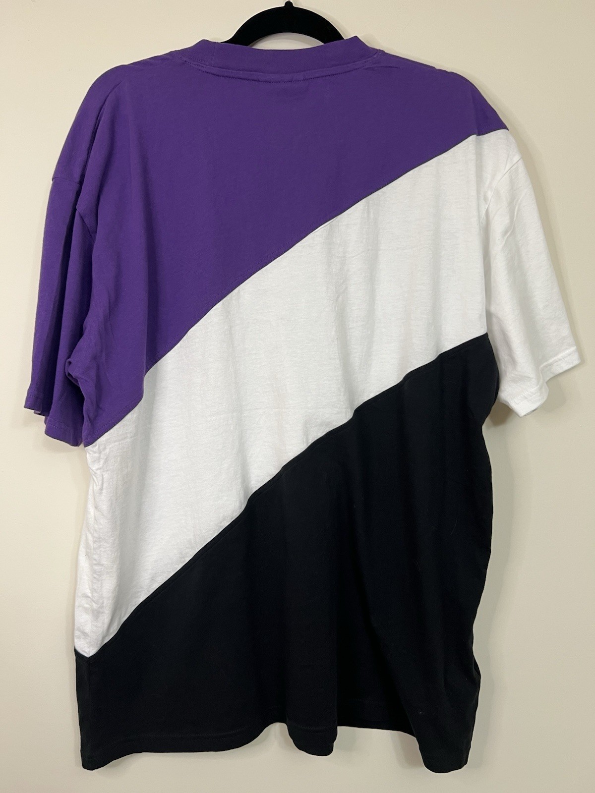Mitchell & Ness Overwatch League Gladiators Colorblock Logo Men’s L T-Shirt