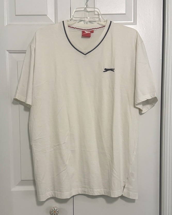 Slazenger T Shirt Mens XL White Short Sleeve V Neck Logo Sports Casual Outdoors