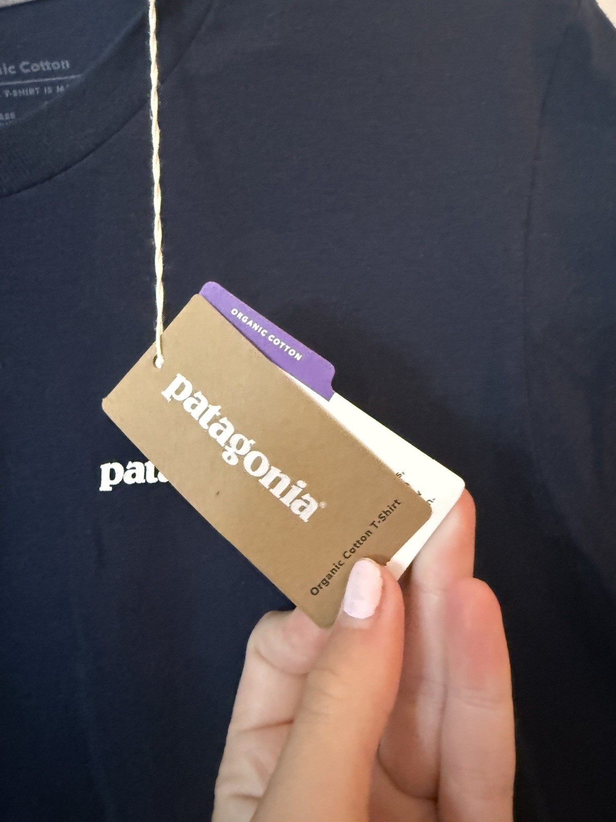 Patagonia T-shirt Mens Medium Blue Organic Cotton big Logo Graphic Crew Neck