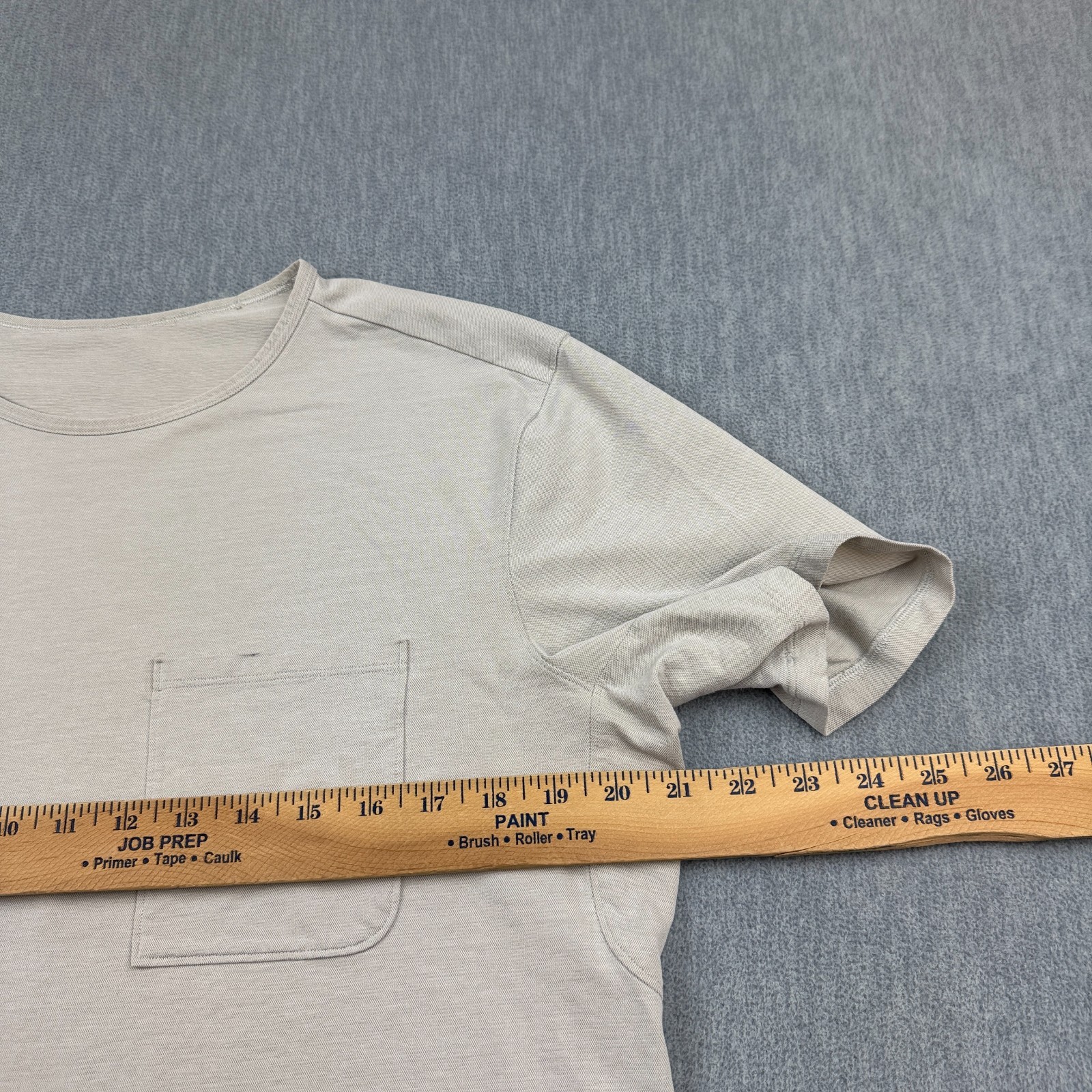 Lululemon Shirt Mens Large Beige Chest Pocket Relaxed Fit Oxford Crewneck Casual