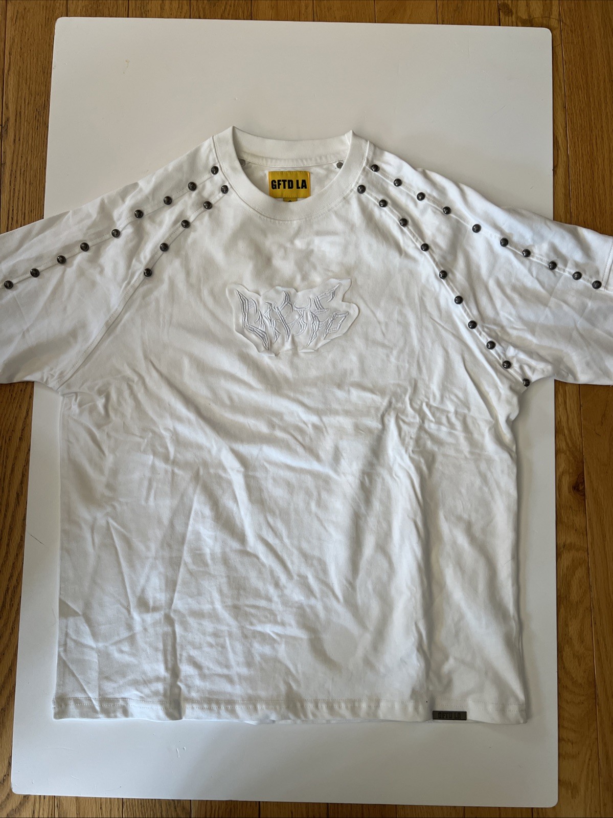 GFTD LA White Men’s Small Beaded T Shirt