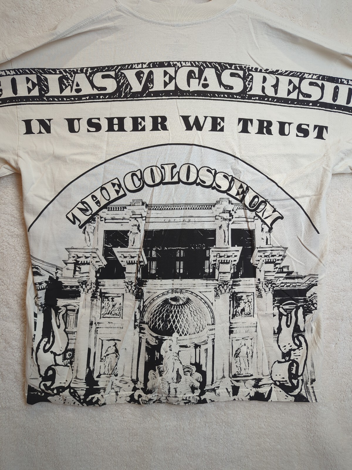 USHER United Reserve UshBucks One Dollar The Colosseum Graphic T-Shirt XL Adult