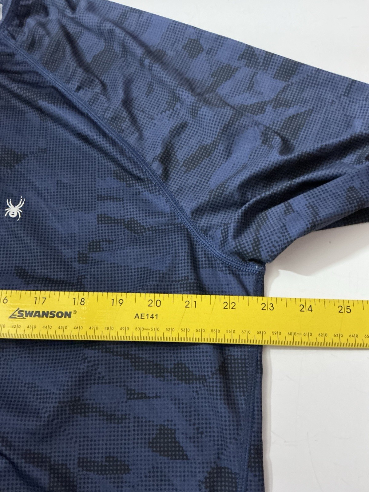Spider Swim rash guard Mans Large Long Sleeve Shirt