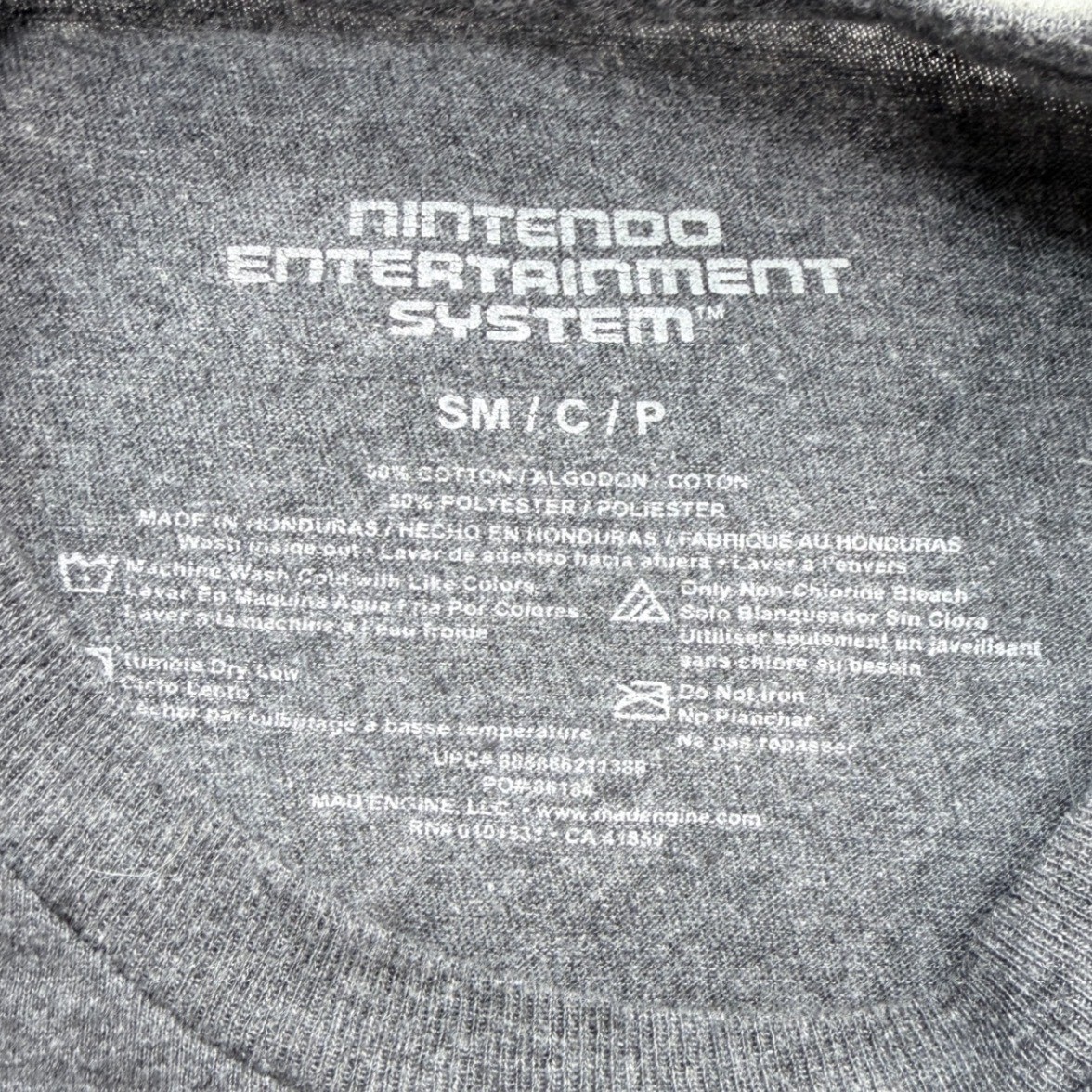 Nintendo Classically Trained NES Controller Graphic T-Shirt Mens Small Gray