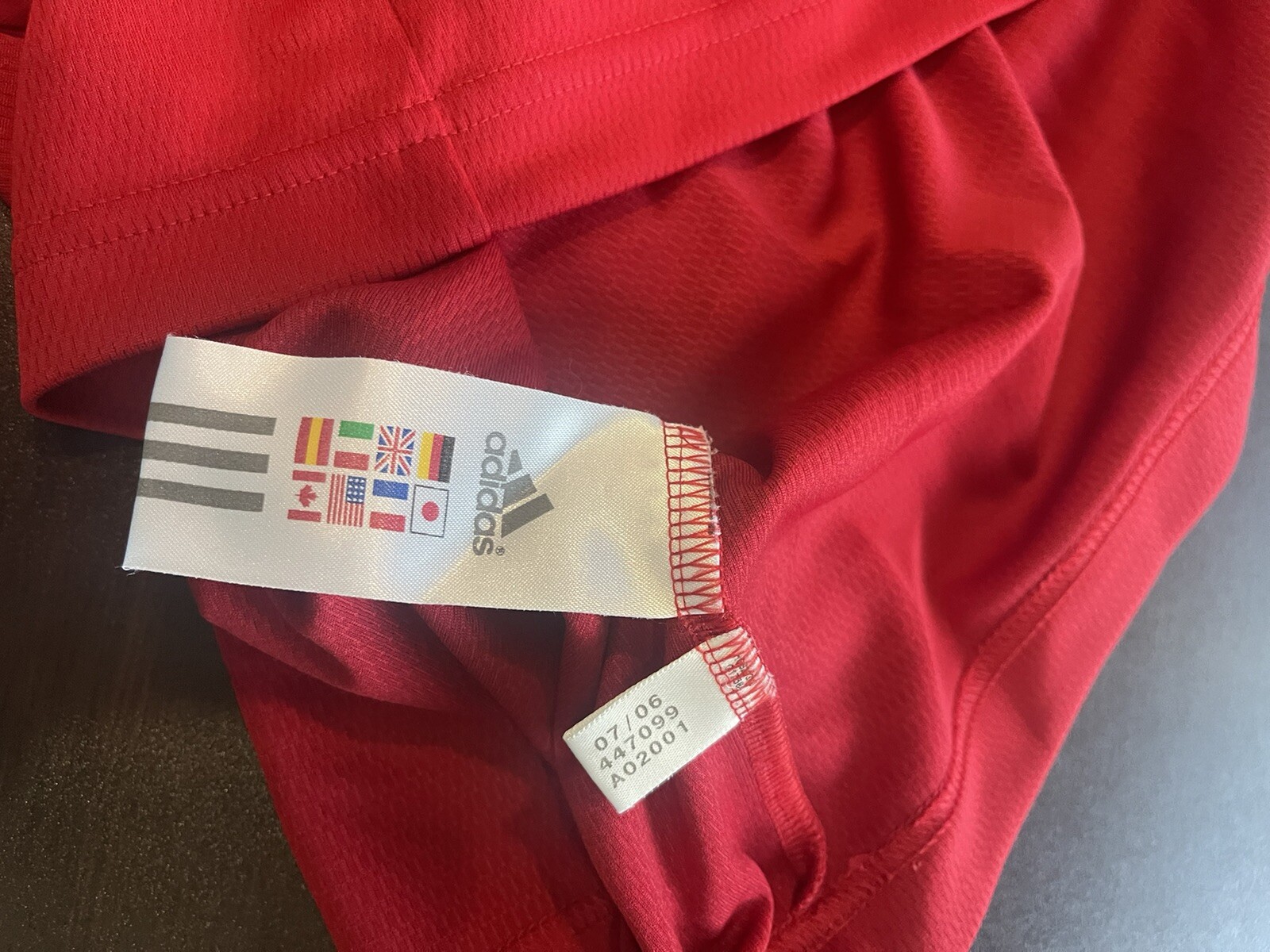 Adidas Climate T Shirt SZ M Red