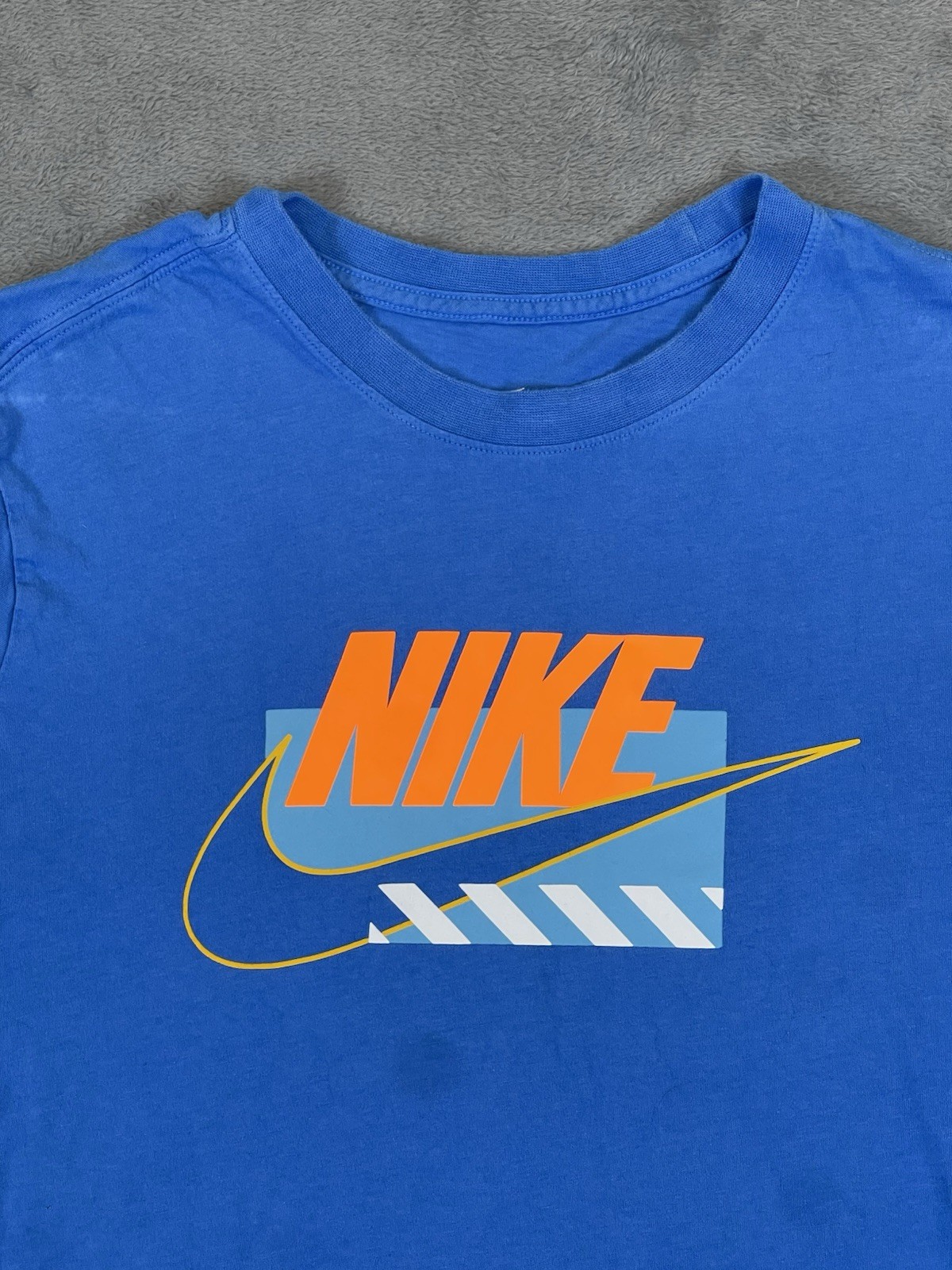 Nike Shirt Mens Large Blue Sportswear Crew Neck Tee Swoosh Spellout Logo