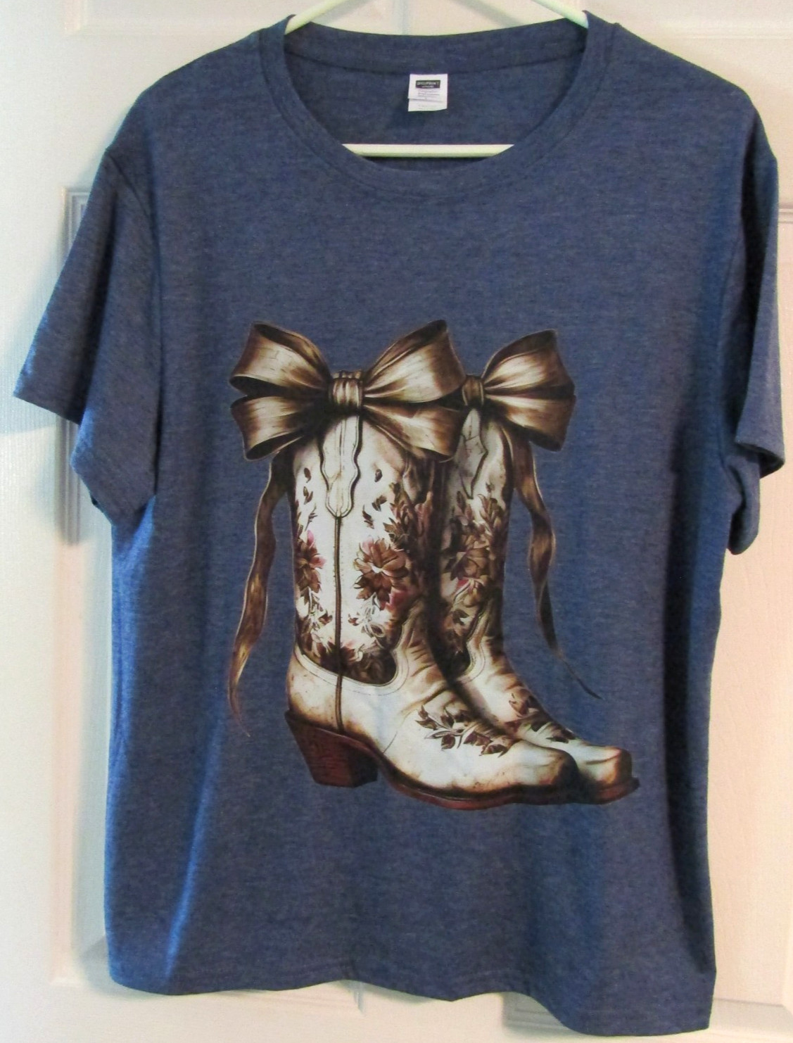 Retro Western Cowboy Boots Cowgirl Bows T-Shirt