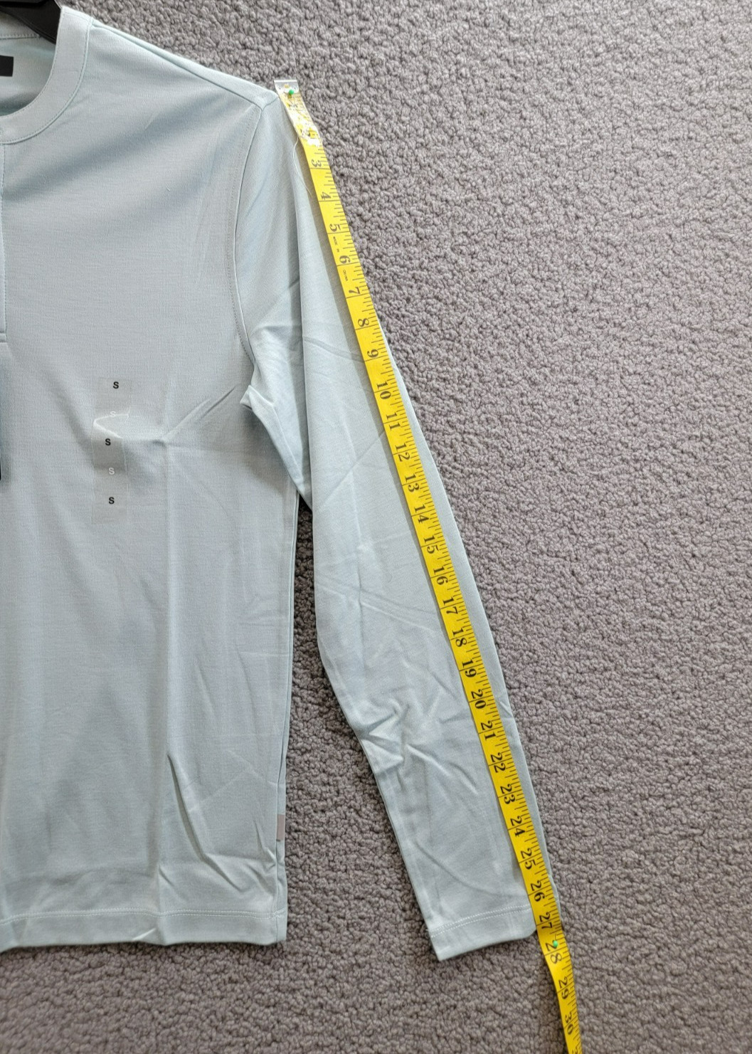 Alfani Alfatech Solid Henley Neck Shirt Men’s S Cloud Blue Long Sleeve Pullover