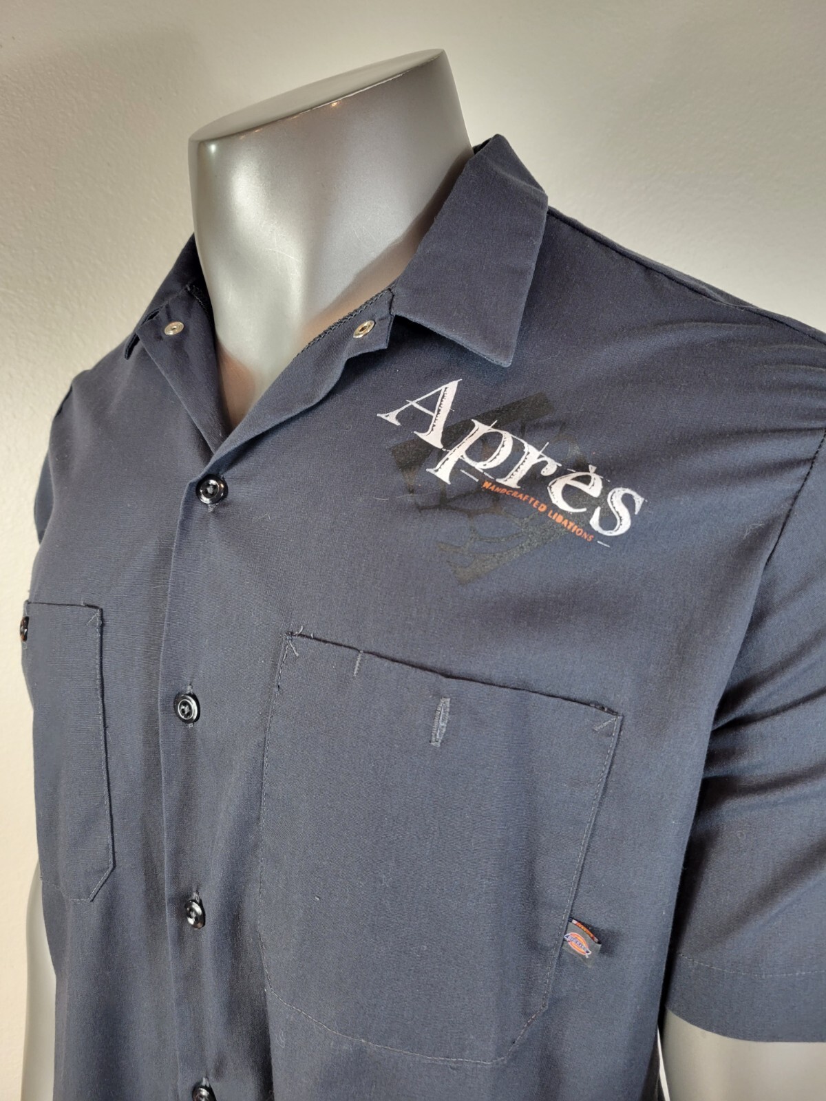 Men’s Dickies Work Shirt Size Large Breckenridge CO Apres Handcrafted Libations