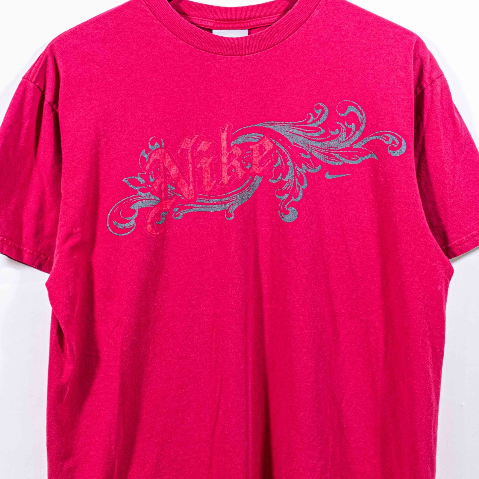 Nike Swoosh Gothic Font Shirt Large Old English Y2K Streetwear Skate Tee