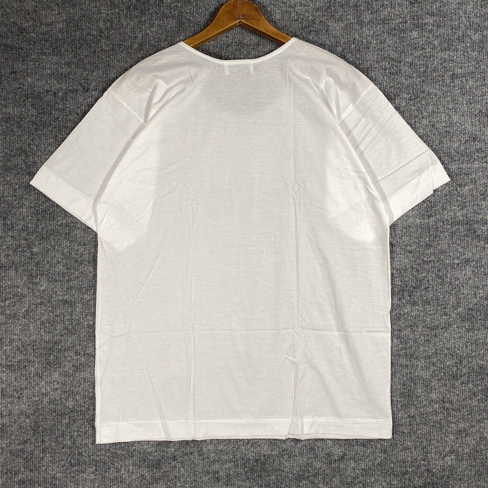 VINTAGE Chrysanthemum Brand T Shirt Mens Size 42 Medium Cotton China Chinese