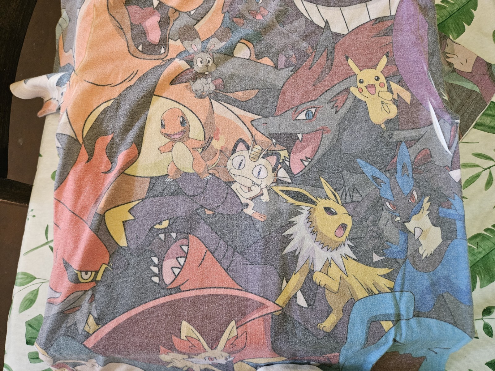Pokémon 2015 All Over Character Print Tee Shirt Multi Size Small Retro (S)