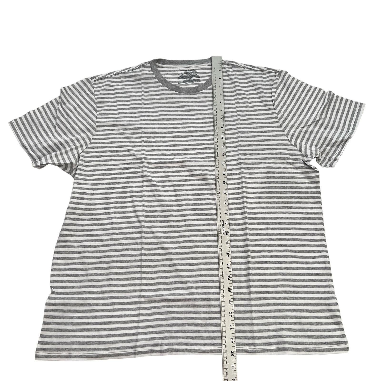 Amazon Essentials Men’s Gray Striped Reg-Fit Short Sleeve Crewneck T-Shirts 2XL