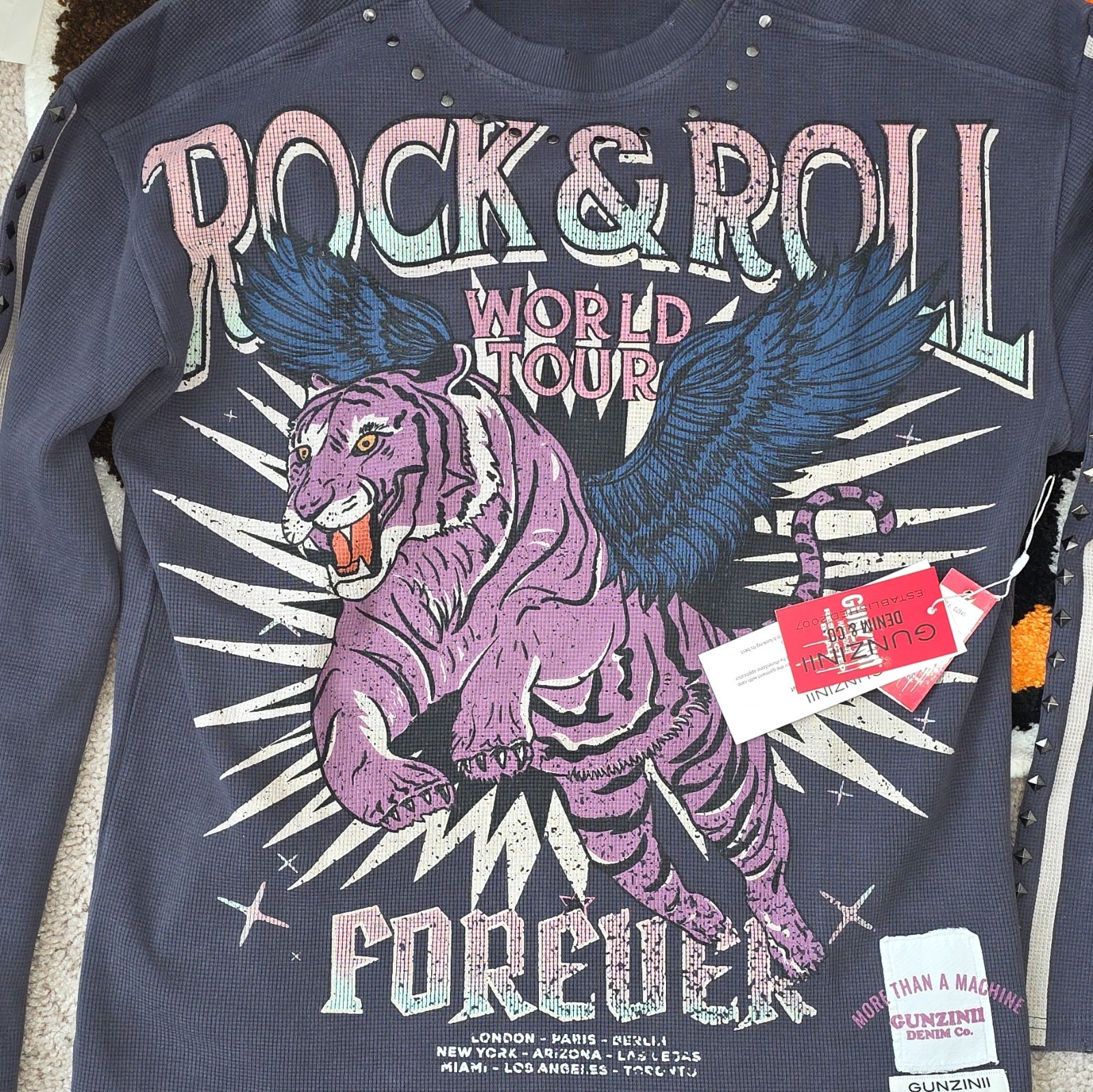 Gunzinii Rock & Roll World Tour Tiger Double-Sided Gray Long Sleeve Tee L