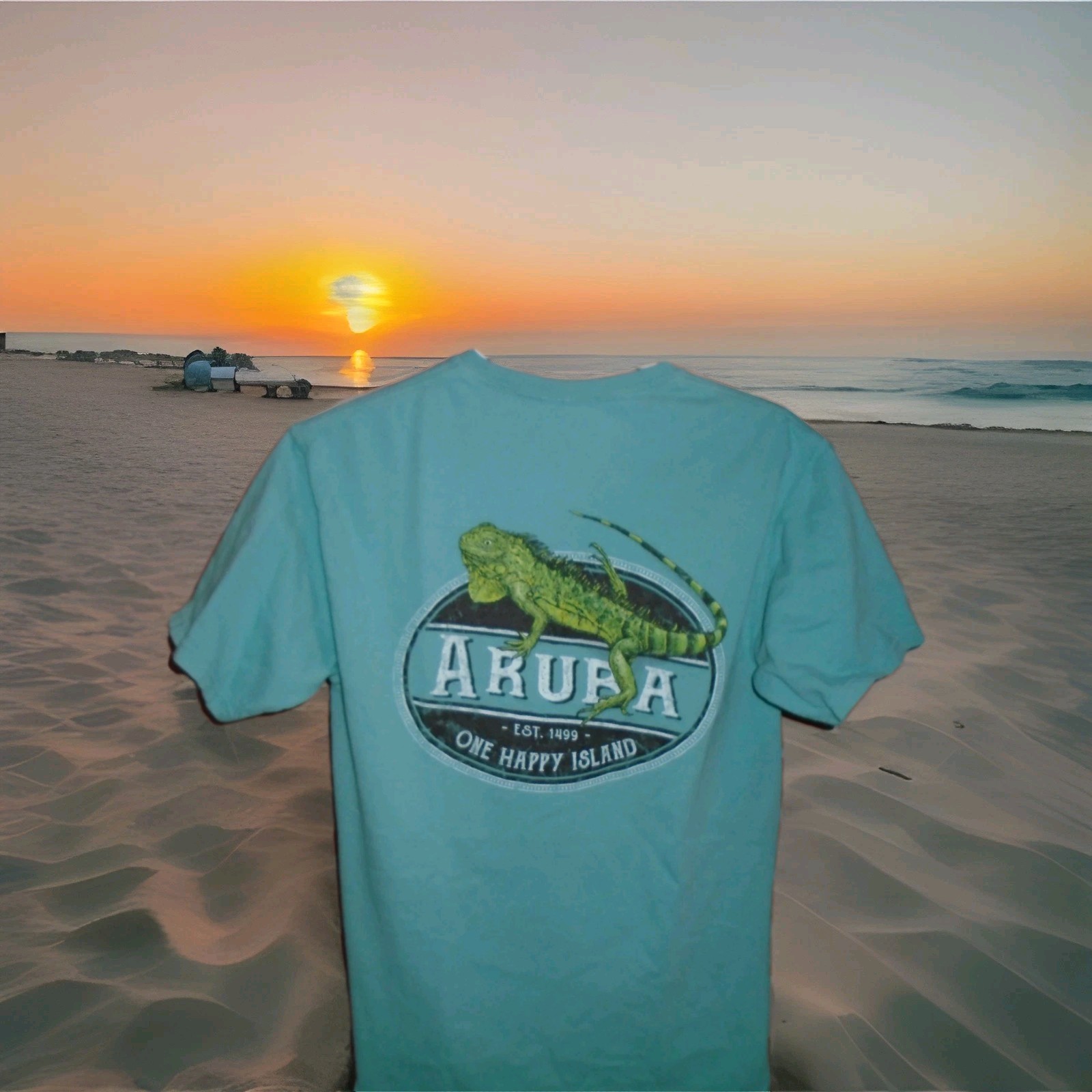 ARUBA ONE HAPPY ISLAND LIZARD DESIGN TSHIRT ADULT SMALL