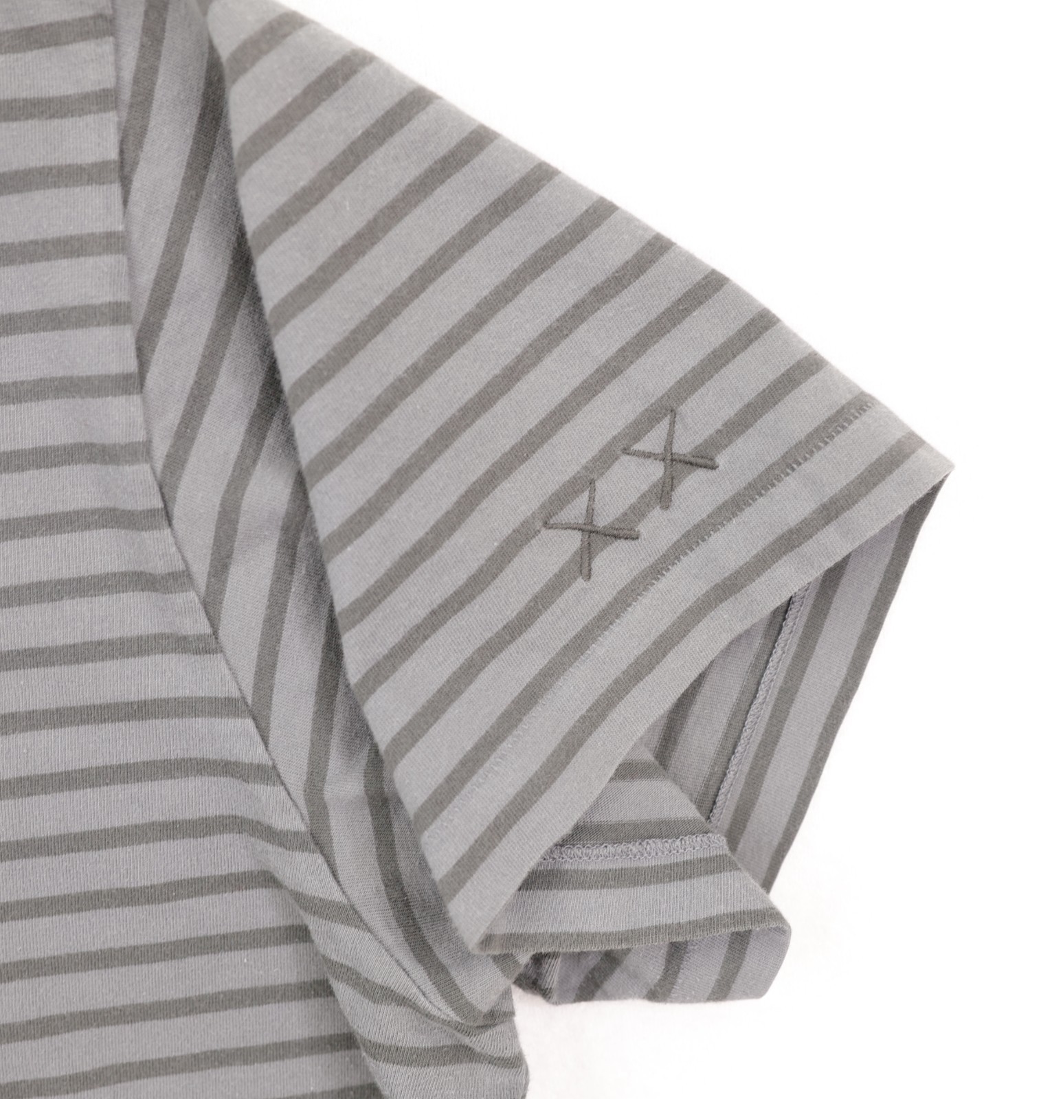 KAWS Uniqlo BFF Short Sleeve T-Shirt XXL Grey Grey Striped Embroidered Cotton