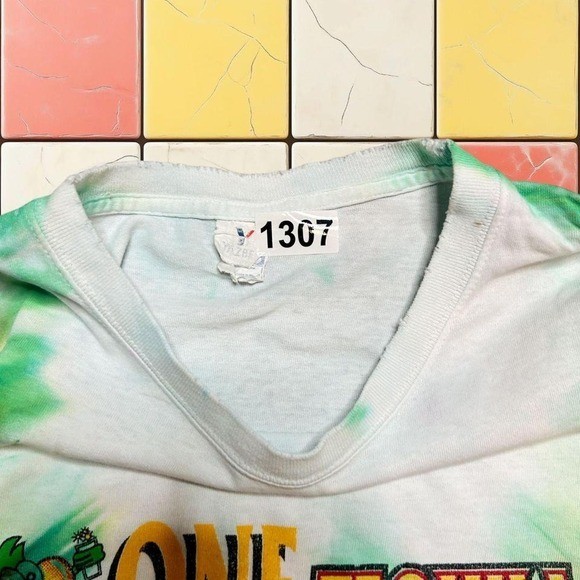 Vintage 90s One Tequila Two Tequila Three Tequila Floor Cancun T-Shirt Large