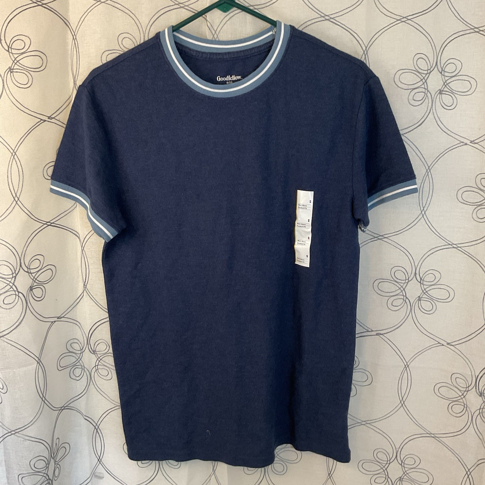 New Goodfellow & Co. Men’s Standard Fit Dark Blue Short Sleeve Shirt Size Small