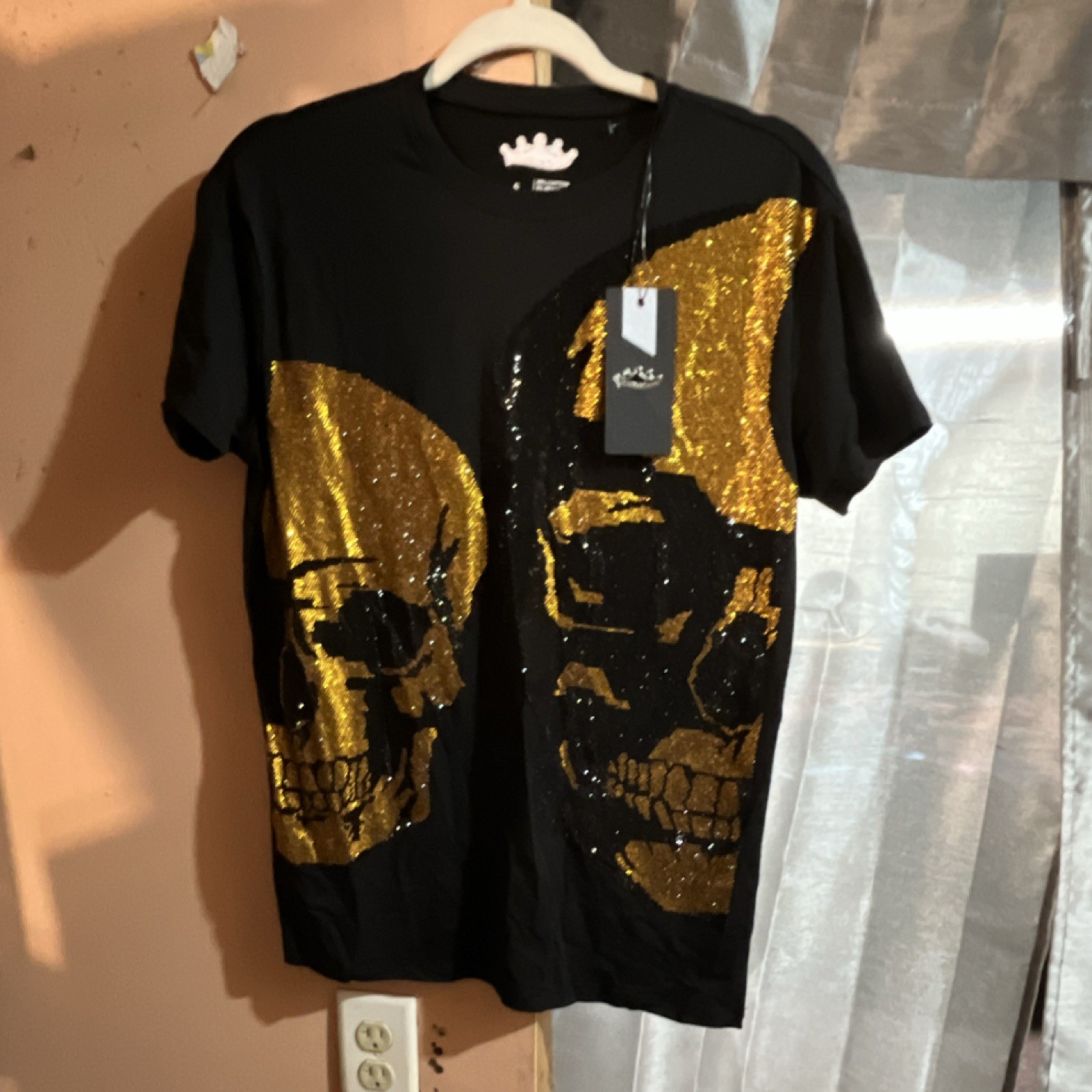 Men’s Black & Gold Sequin Skull Graphic Crew Neck Short Sleeve Stretch Tee S