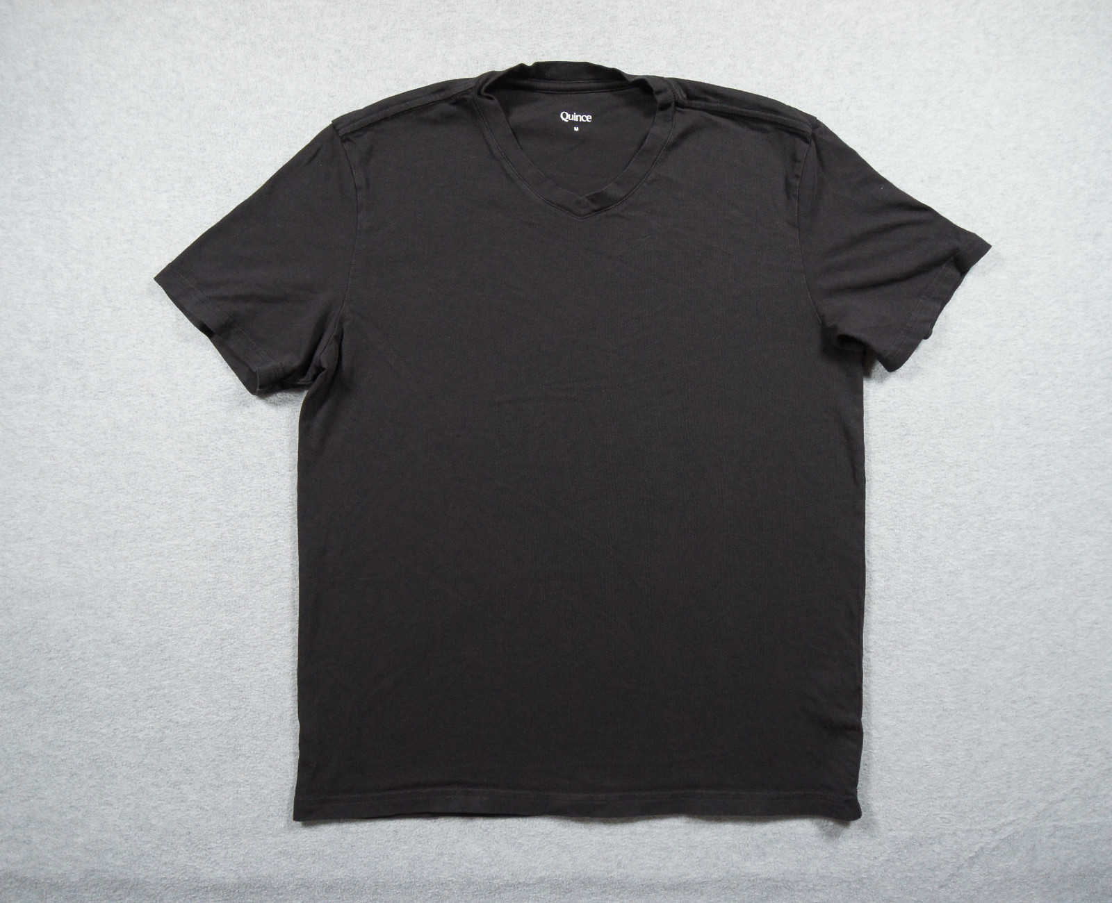 Quince Shirt Mens Medium Black Vneck Tee Short Sleeve Preppy Casual Adult