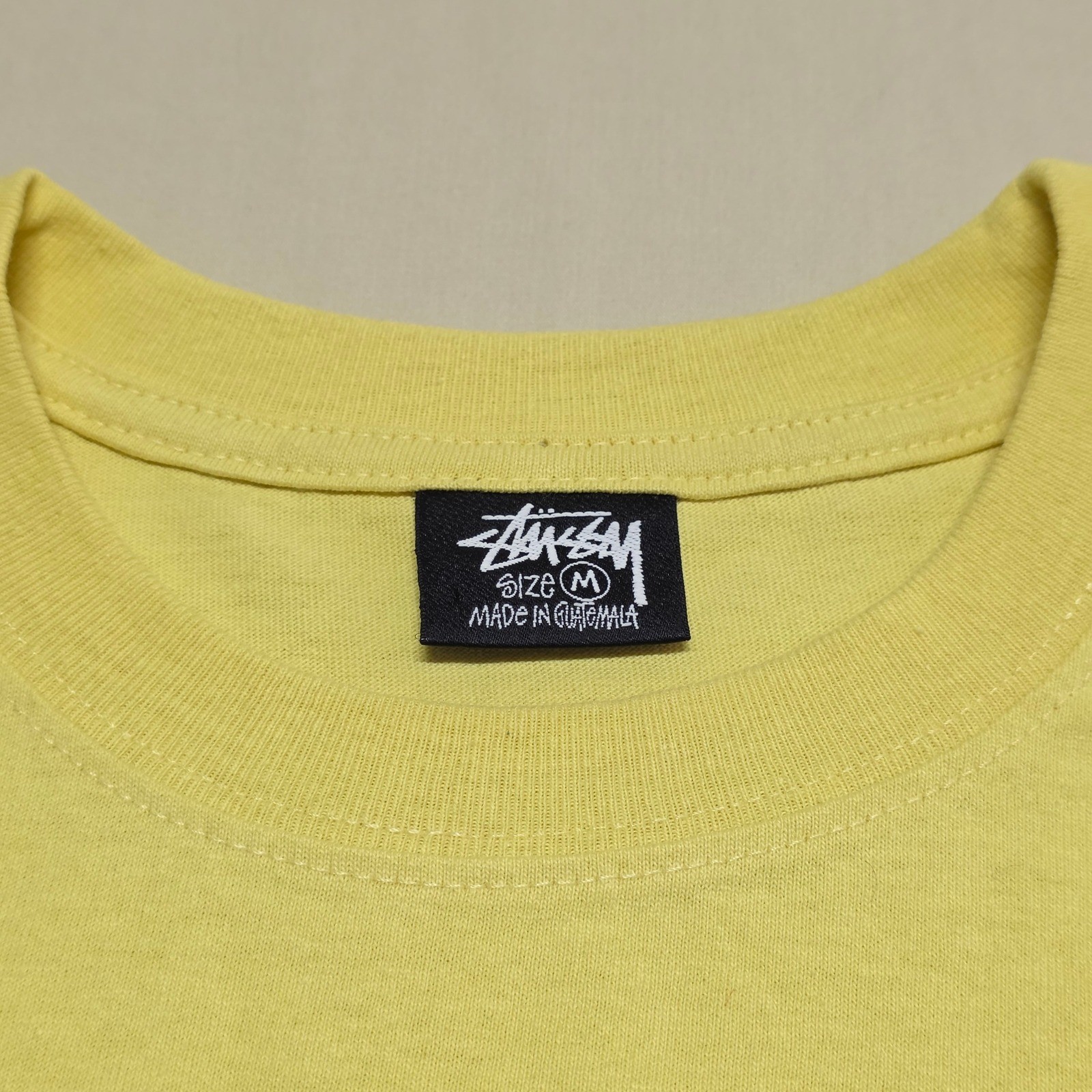 Stussy Men Yellow Crown Logo Graphic T-Shirt Size Medium Streetwear Pullover