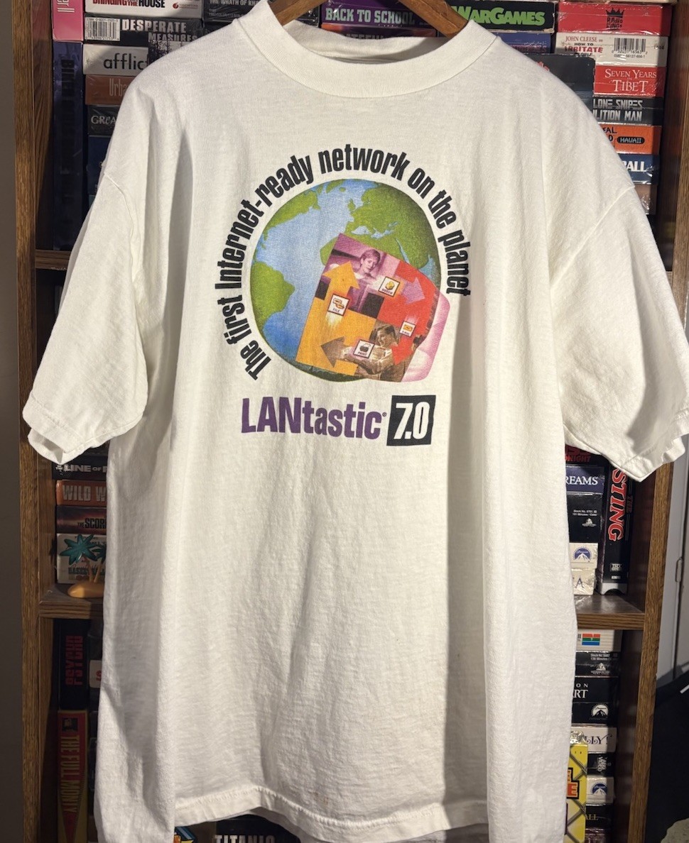 Vintage LANtastic 7.0 Internet 90s Computer Tech Company T-shirt XL