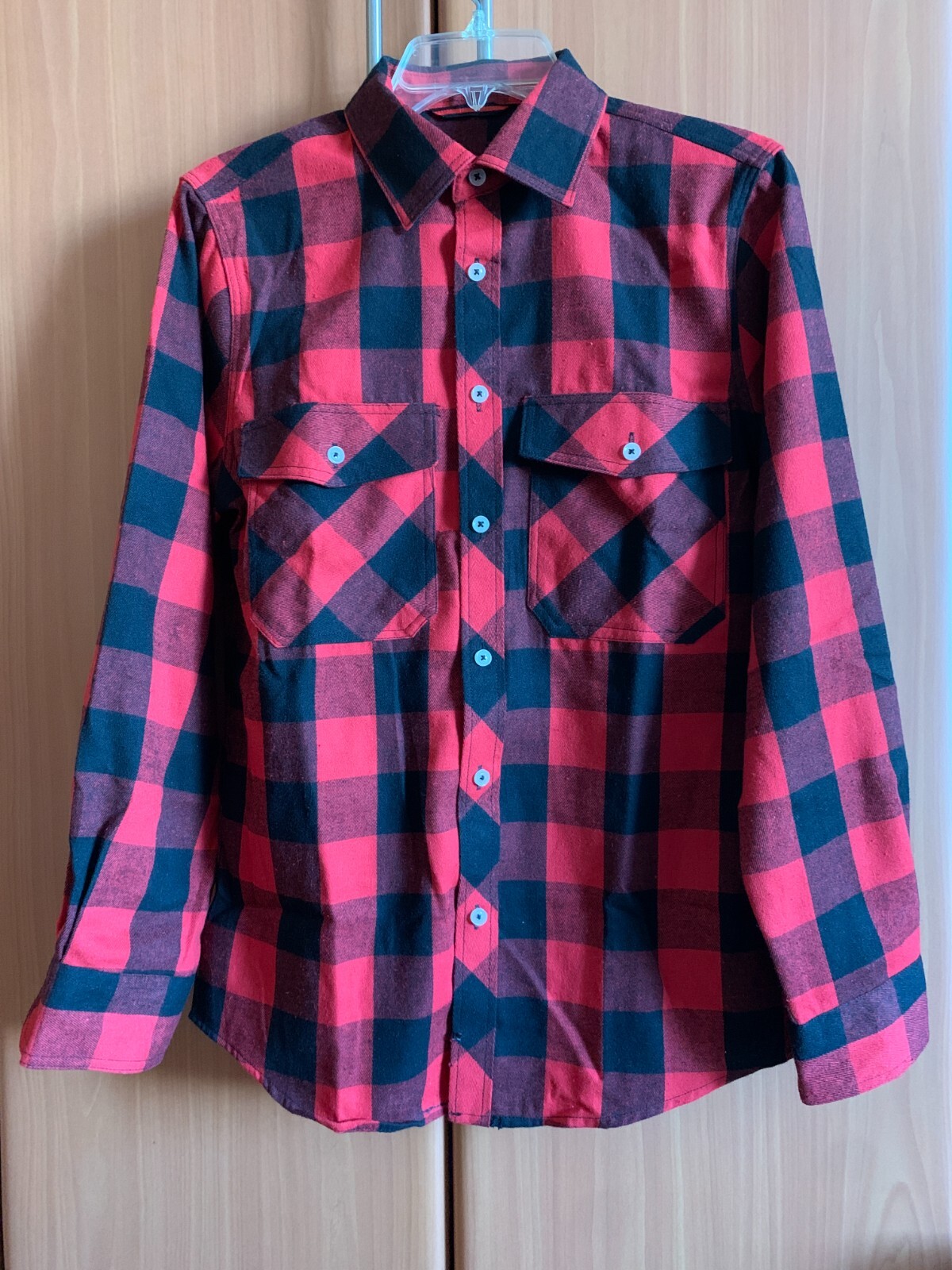 Design in Italy Men’s Shirt Red and Black Plaid Long Sleeve 2 Pockets Size XS
