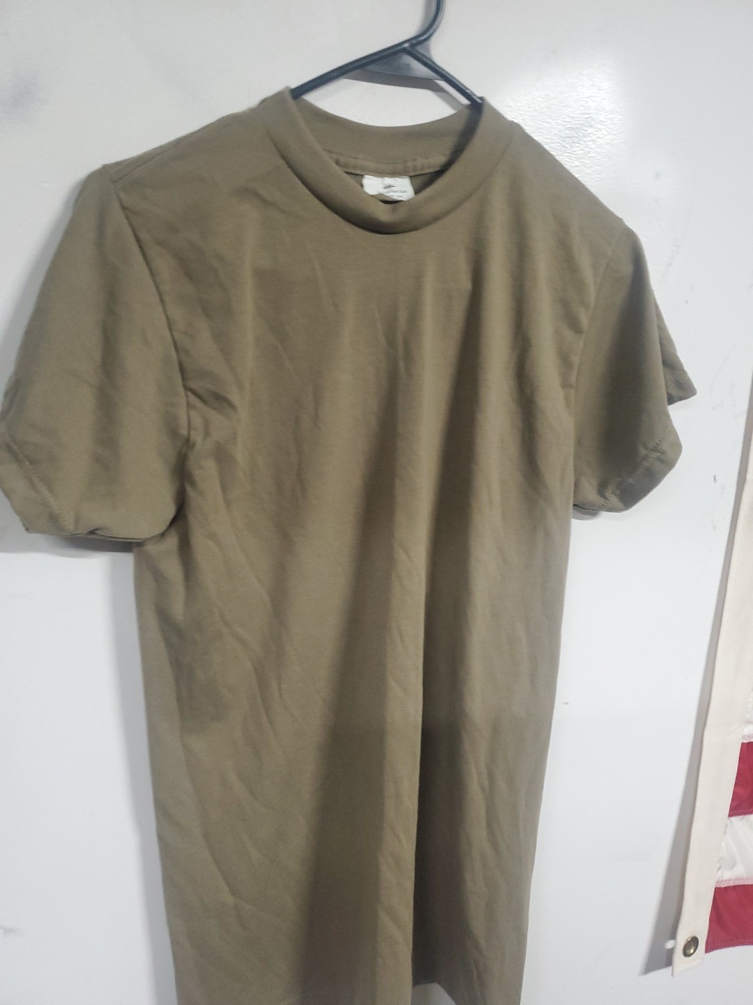 Small Tan Official AR 670-1 US Army Solid T-Shirt (100% Polyester