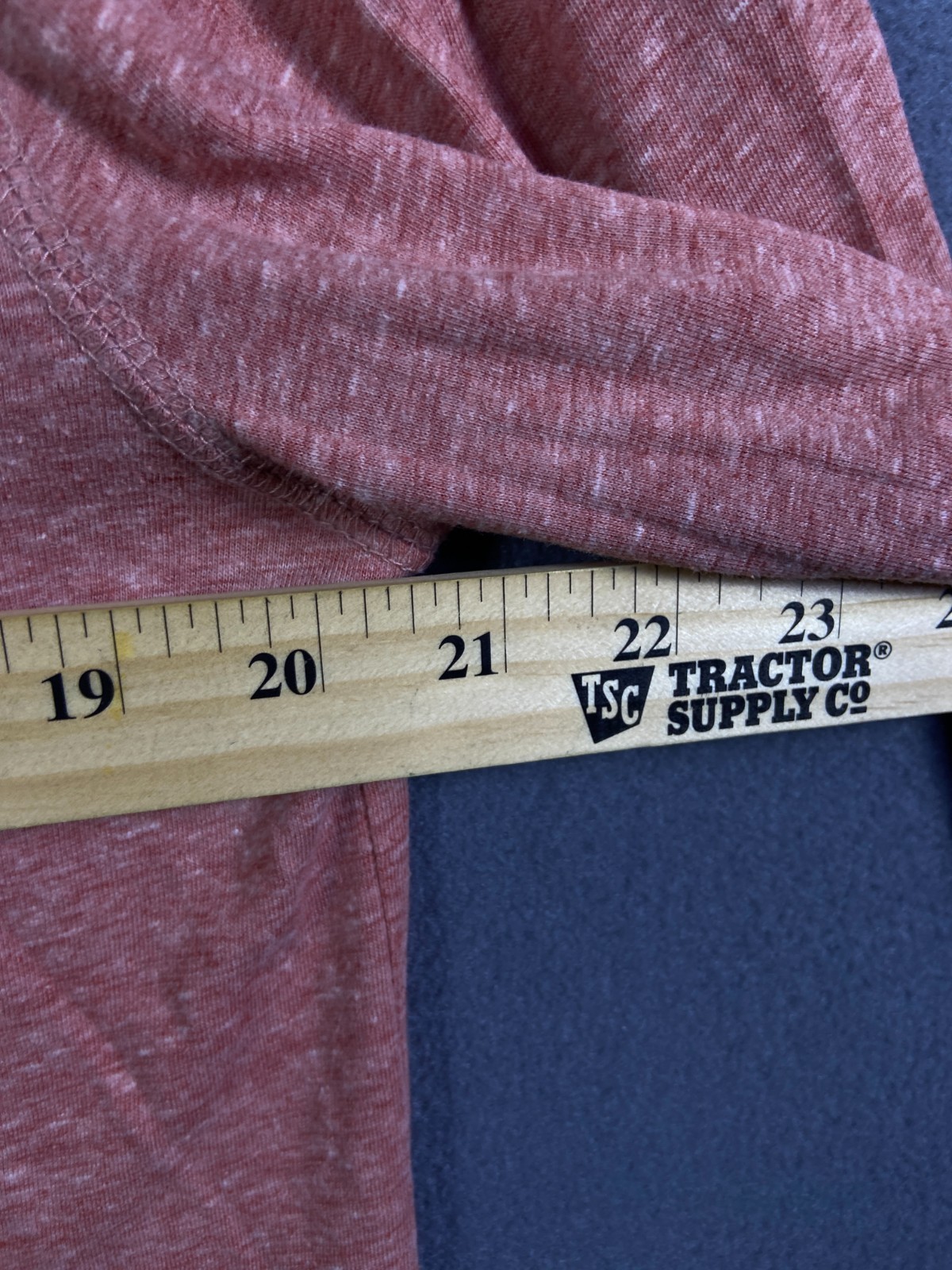 Hollister California Men’s Red Hooded Tshirt Medium Surf Beach Lightweight EUC!