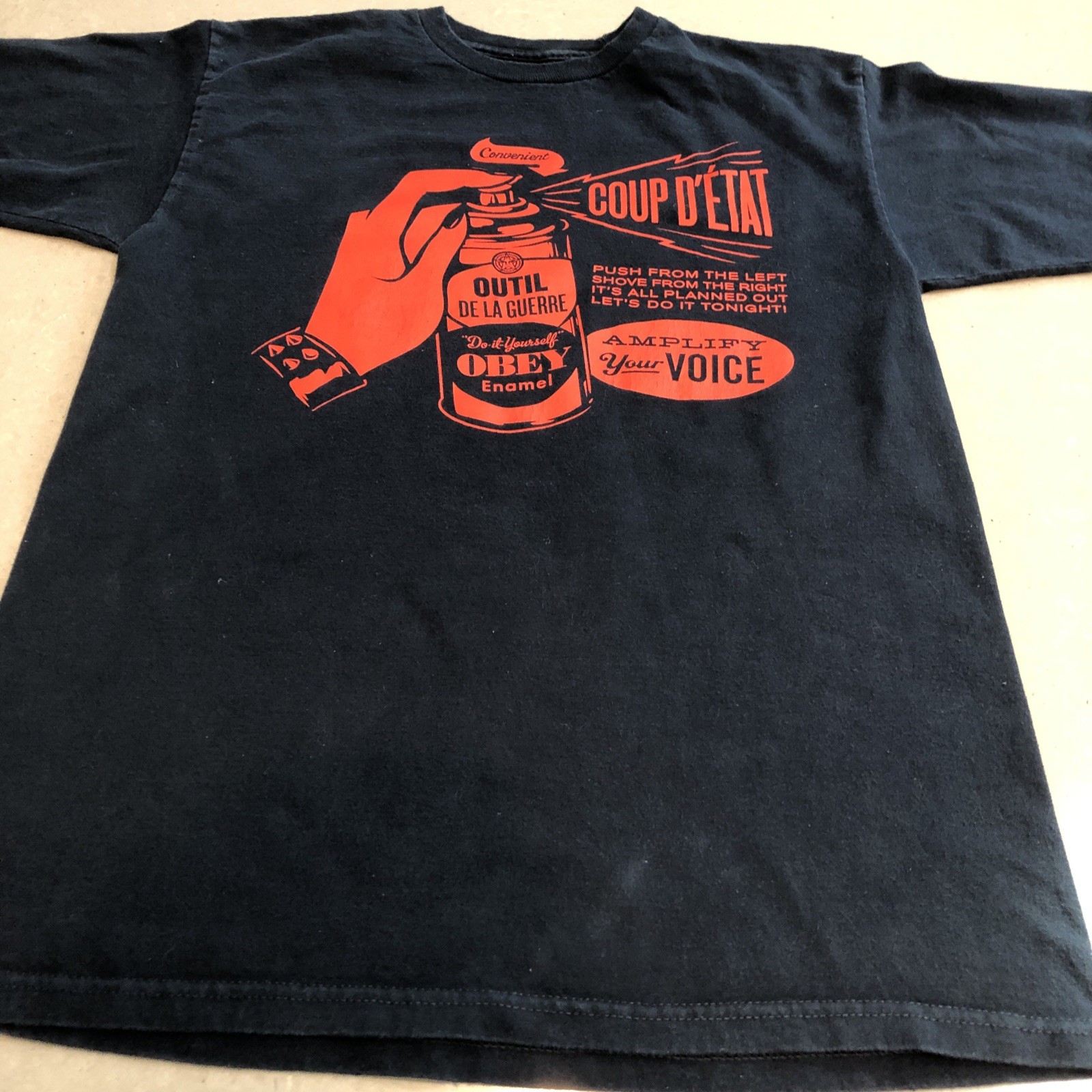 Obey Navy Blue & Red “Coup D ‘Etat” Graphic T-Shirt Sz M