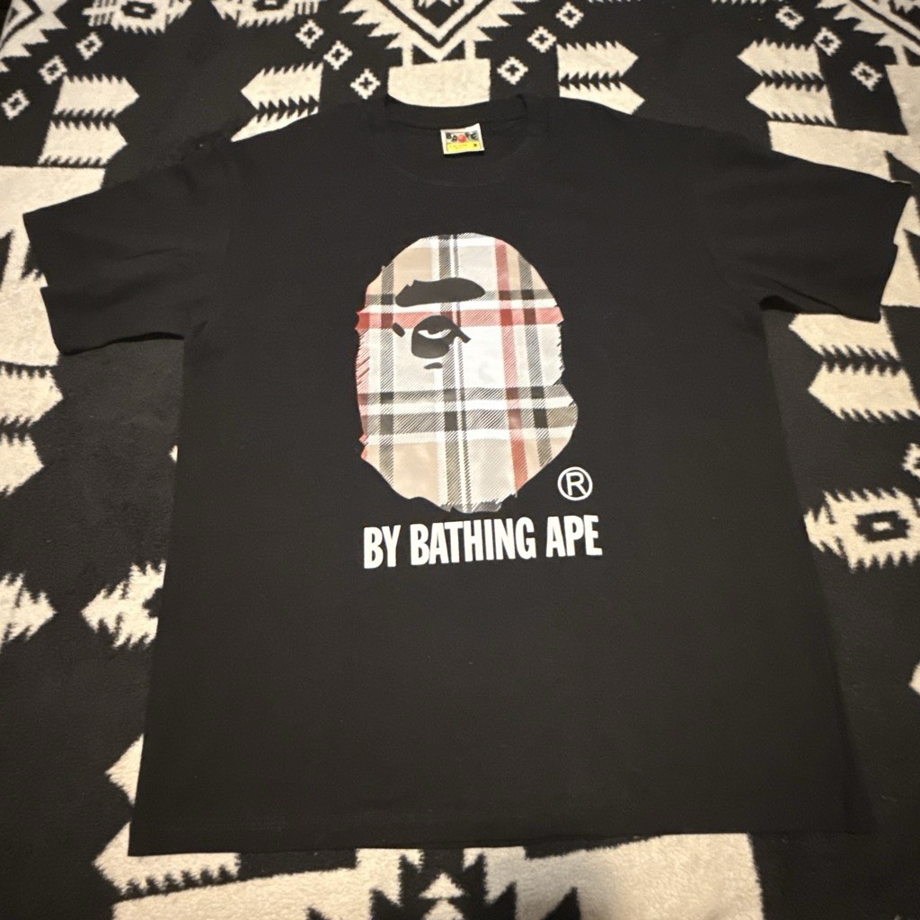 A Bathing Ape BAPE Men’s Black Graphic Logo Crew Neck Short Sleeve Tee M