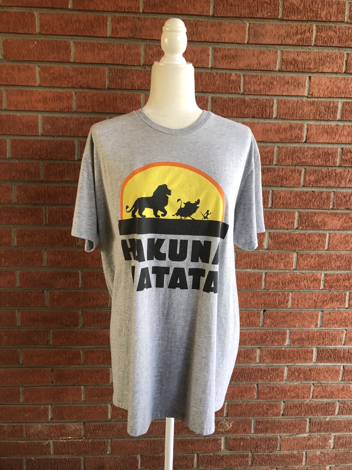 Simba DISNEY LION KING Retro Gray T-Shirt Men’s XL – Cartoon Movie Retro Mens