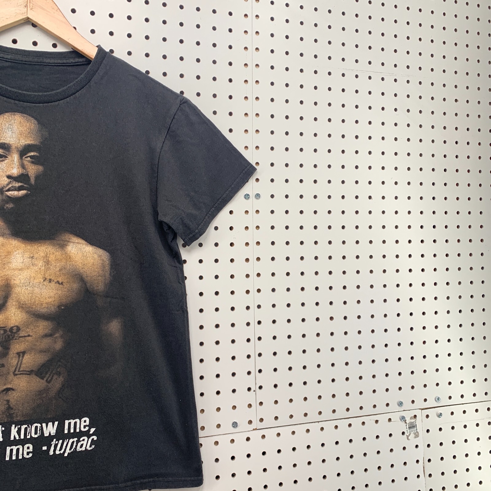 Tupac 2PAC Shirt Black If You Dont Know Me Dont Judge Me Fit Women M 17.5×25