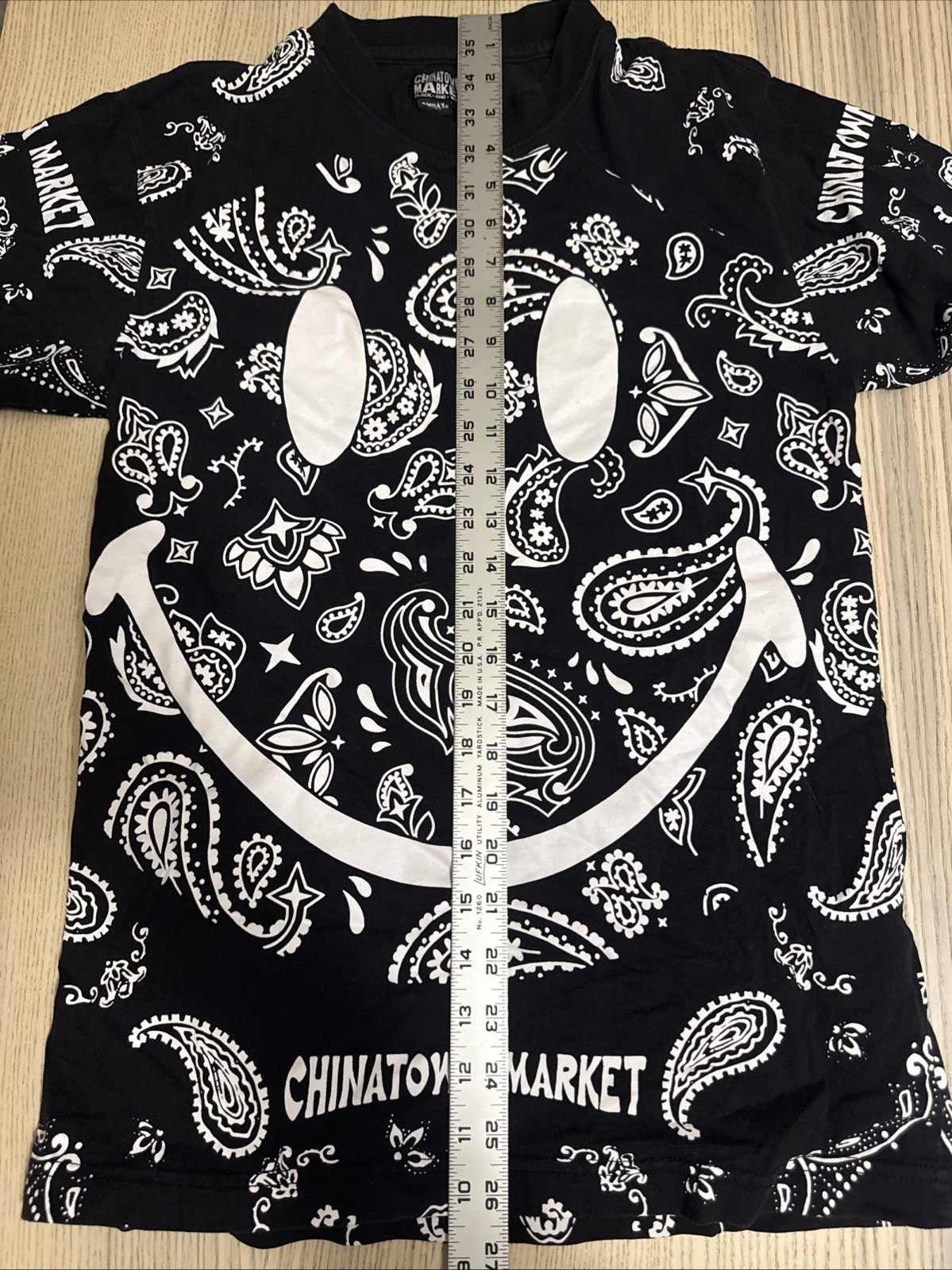 Chinatown Market x YG 4Hunnid Smiley Paisley Bandana T-Shirt Black Men’s Size S