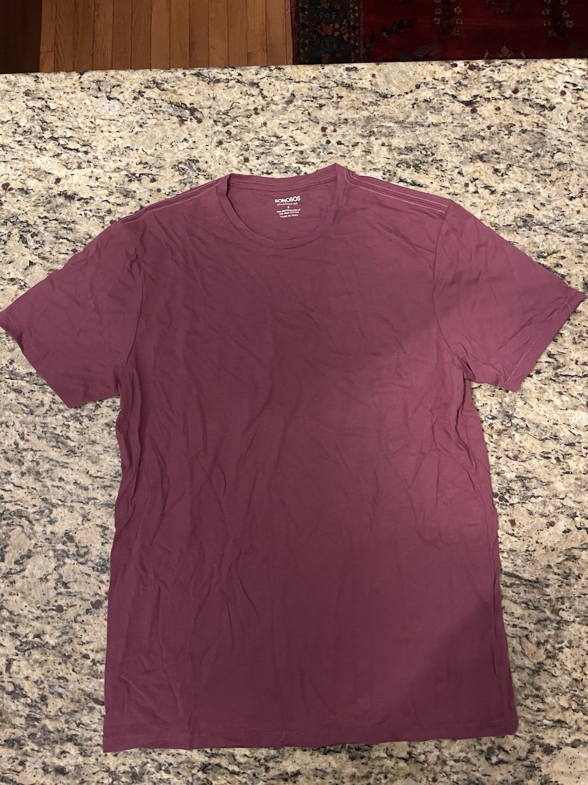 Bonobos Burgundy Slim Fit T Shirt – Men’s Small – Used Excellent Condition