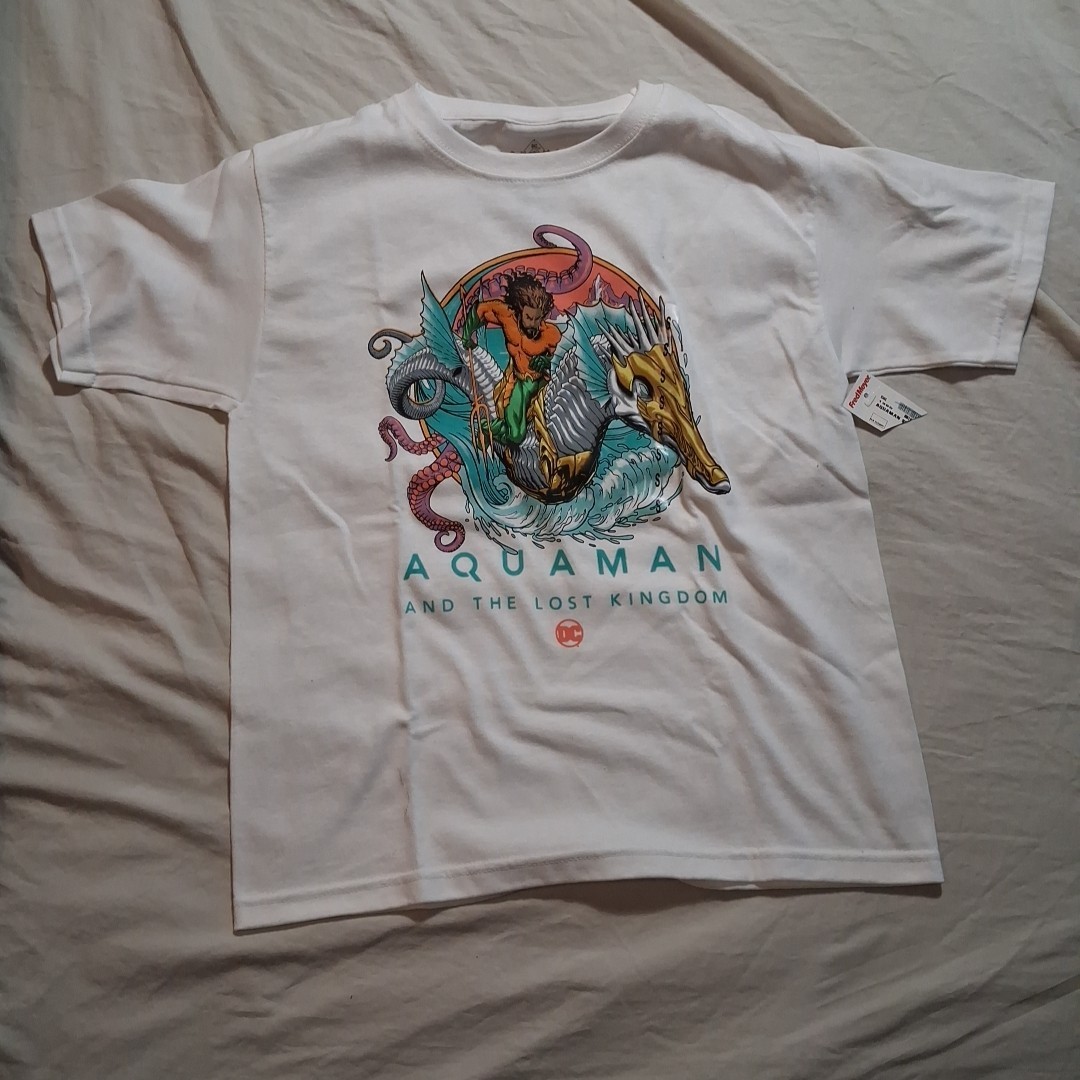 Aquaman and the Lost Kingdom T-Shirt Size Small Teen? White DC Comics
